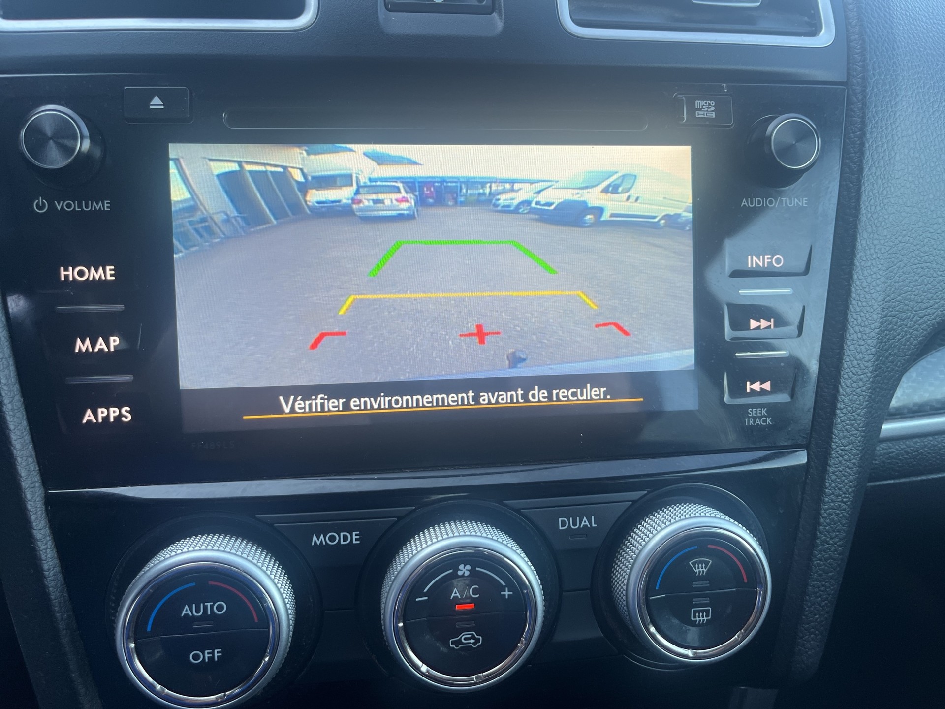 SUBARU Forester 2.0i Executive Lineartronic-image-11