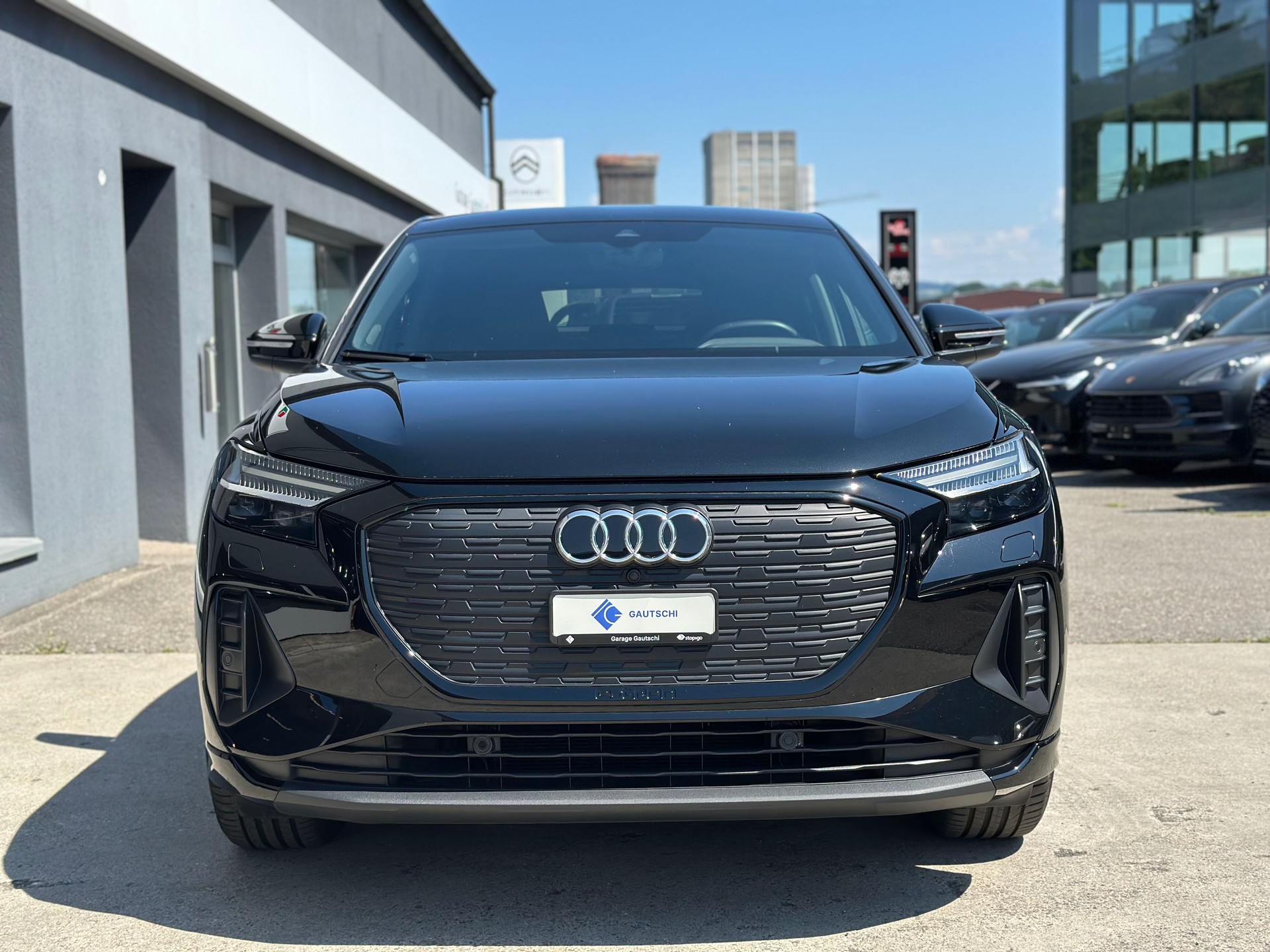 AUDI Q4 Sportback e-tron 50 quattro-image-1