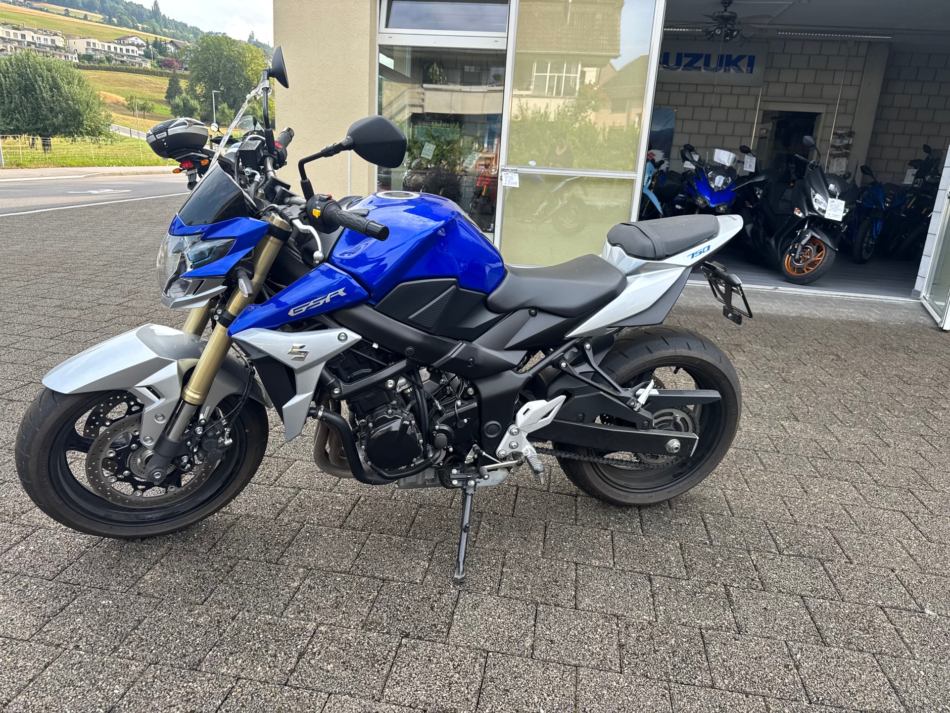 SUZUKI GSR 750 ABS