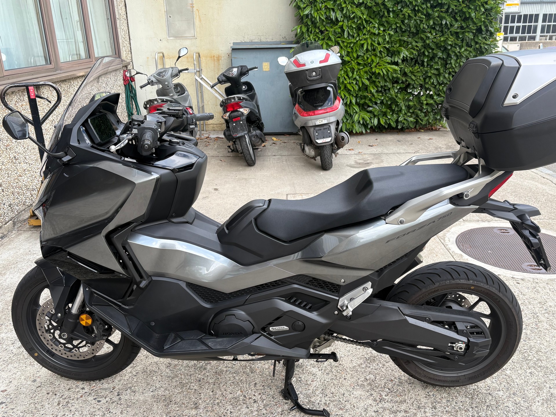 HONDA FORZA 750