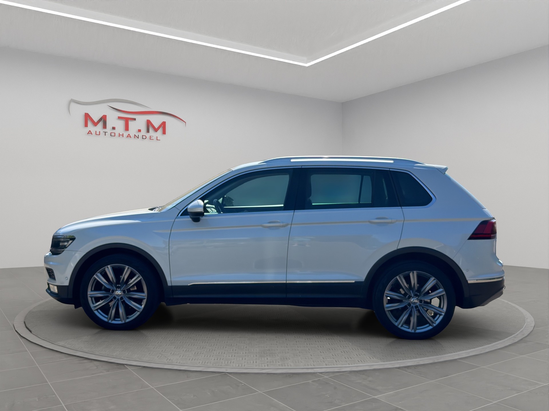 VW Tiguan 2.0 TDI SCR Highline4Motion DSG-image-5