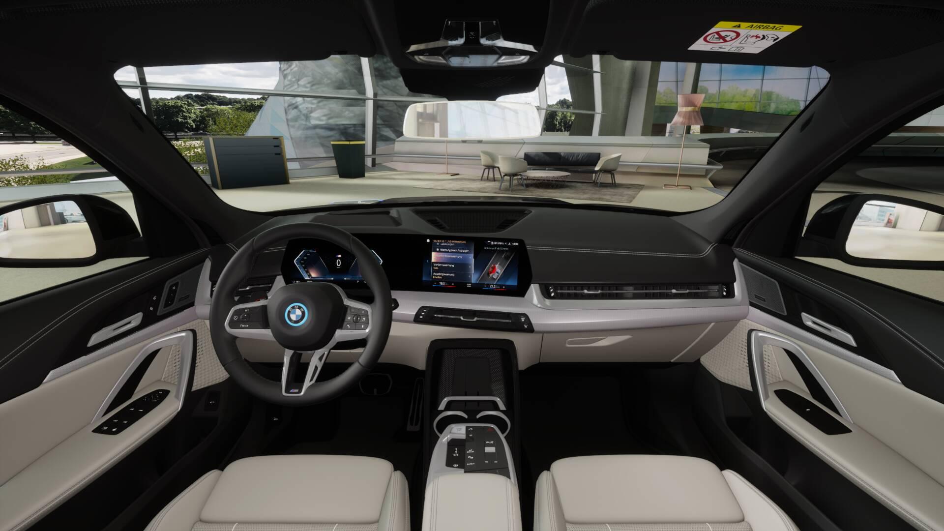 BMW iX1 30 xDrive-image-8