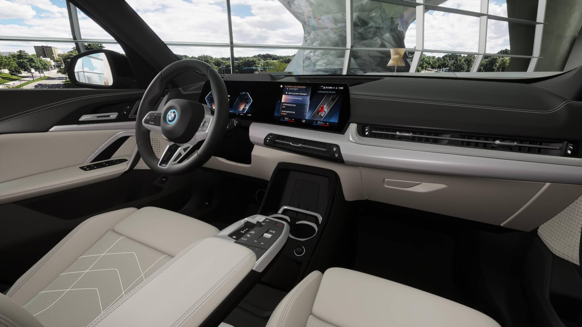 BMW iX1 30 xDrive-image-12
