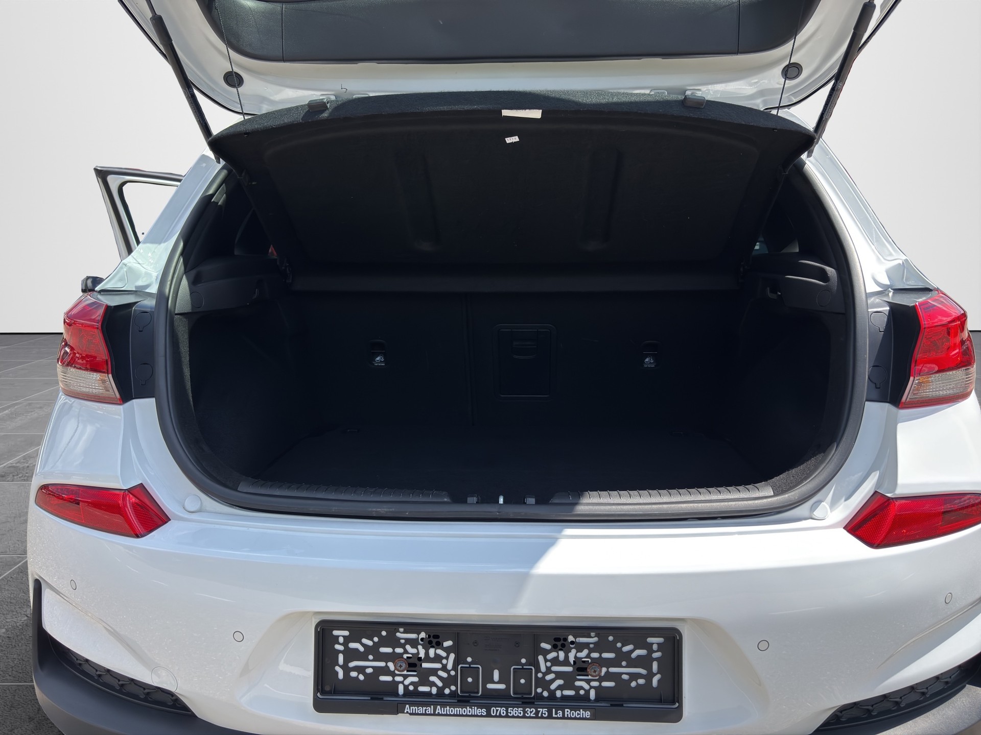 HYUNDAI i30 1.4 T-GDi N-Line DCT-image-13