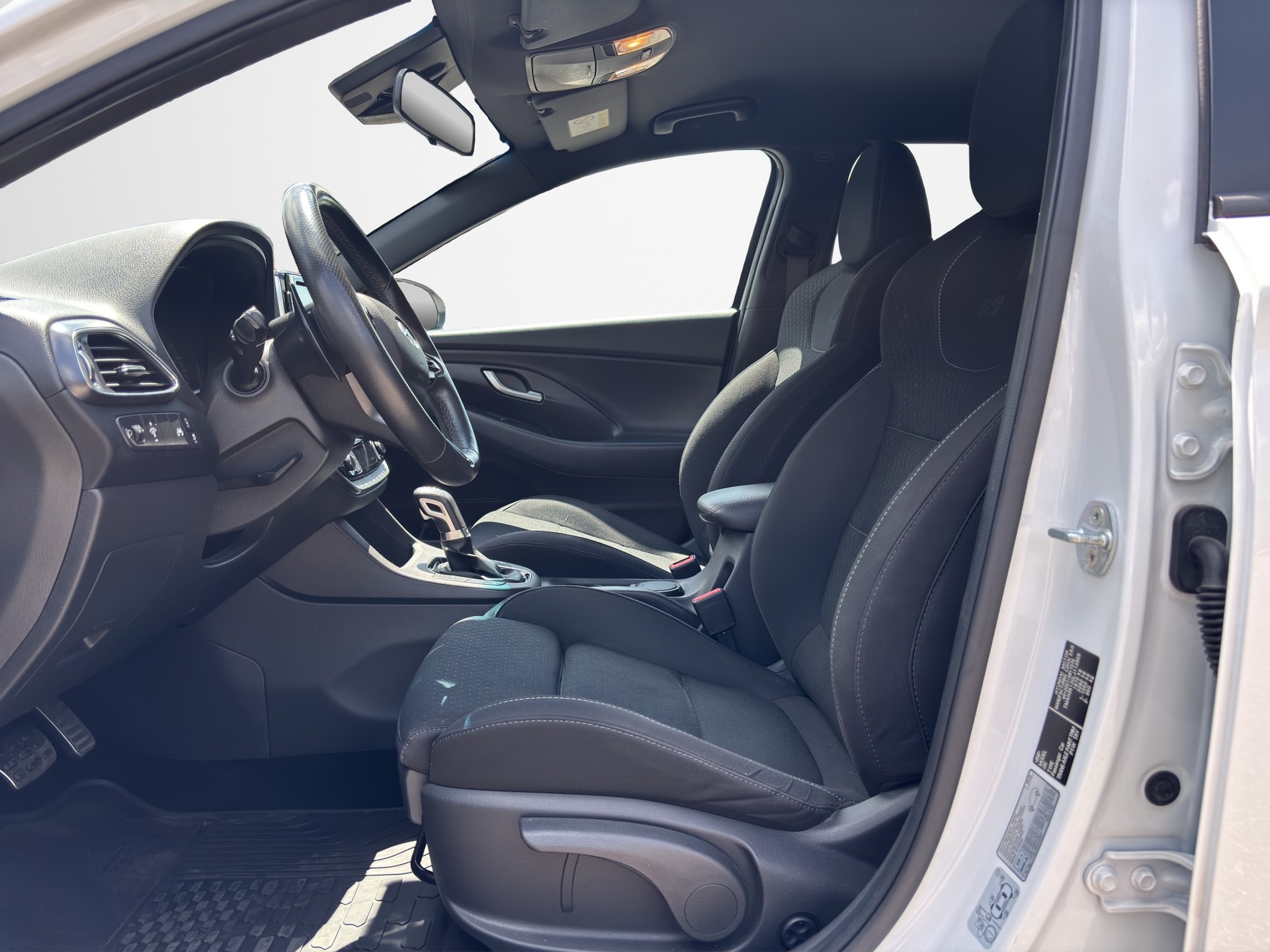 HYUNDAI i30 1.4 T-GDi N-Line DCT-image-9