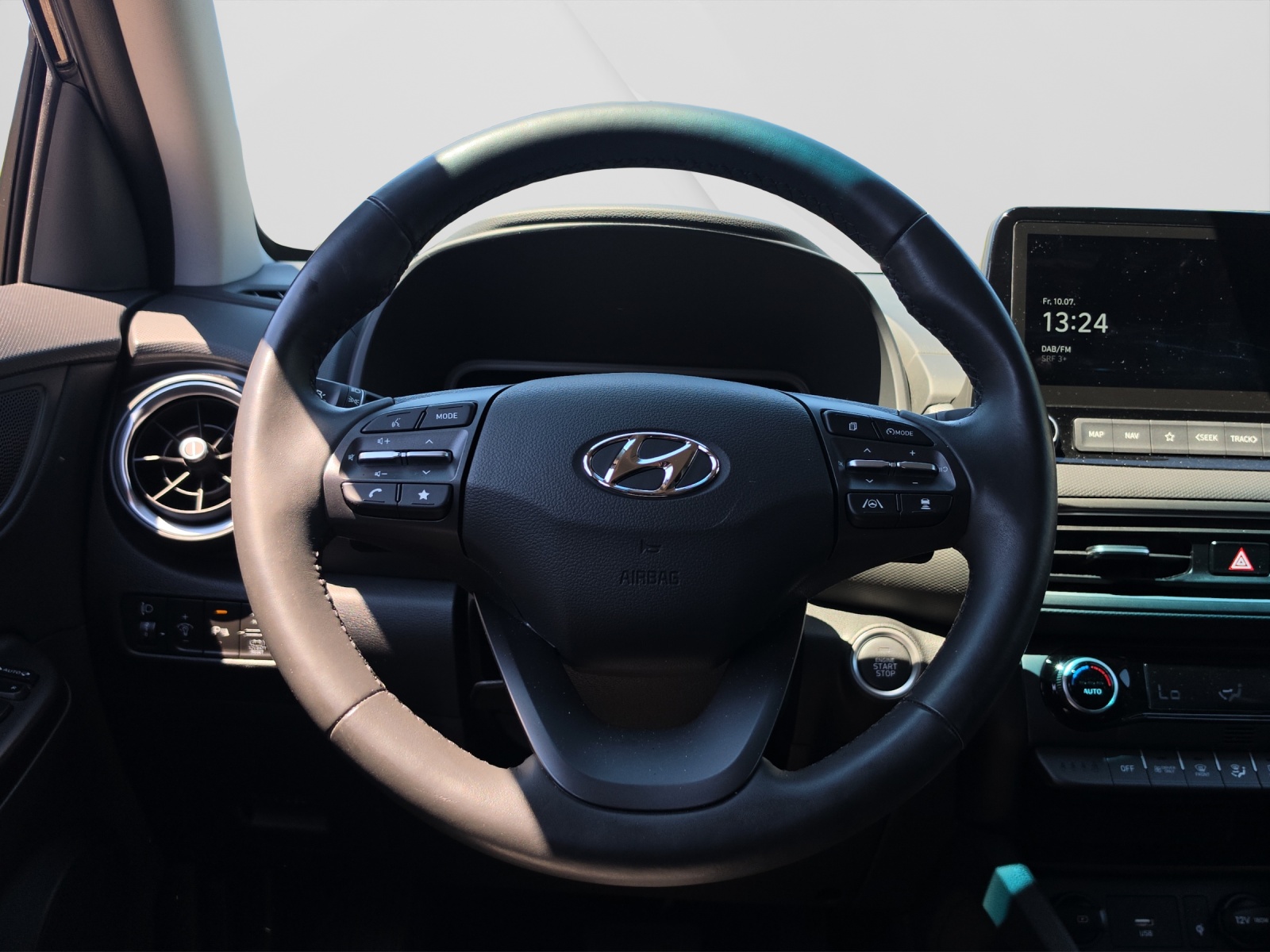 HYUNDAI Kona 1.6 GDi Hybrid Vertex-image-11