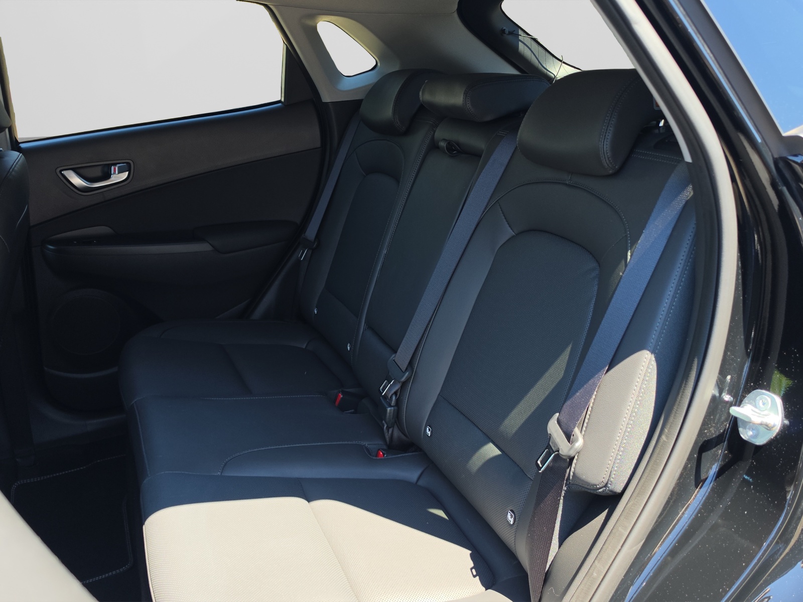 HYUNDAI Kona 1.6 GDi Hybrid Vertex-image-13