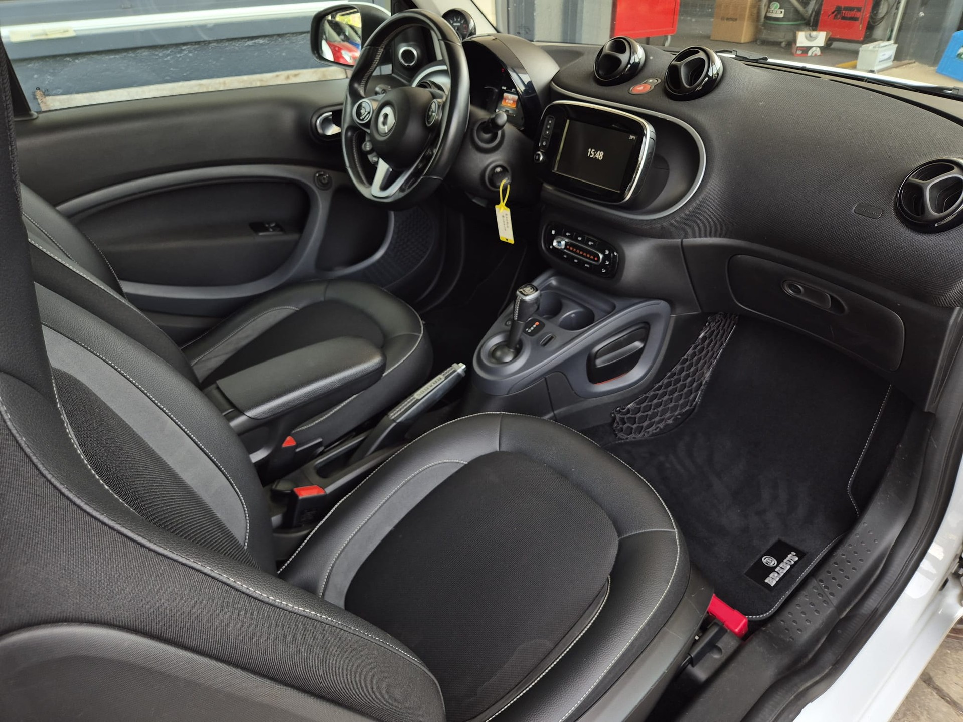 SMART fortwo Brabus twinmatic-image-10