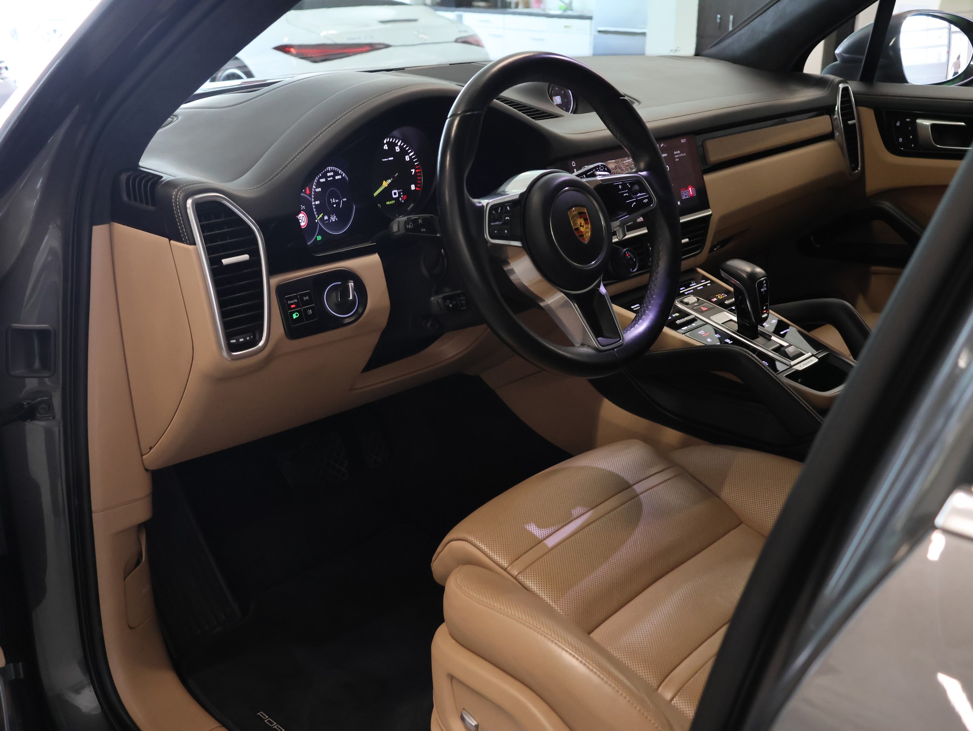PORSCHE Cayenne E-Hybrid *360 Kamera* *Burmester* *Panorama*-image-14