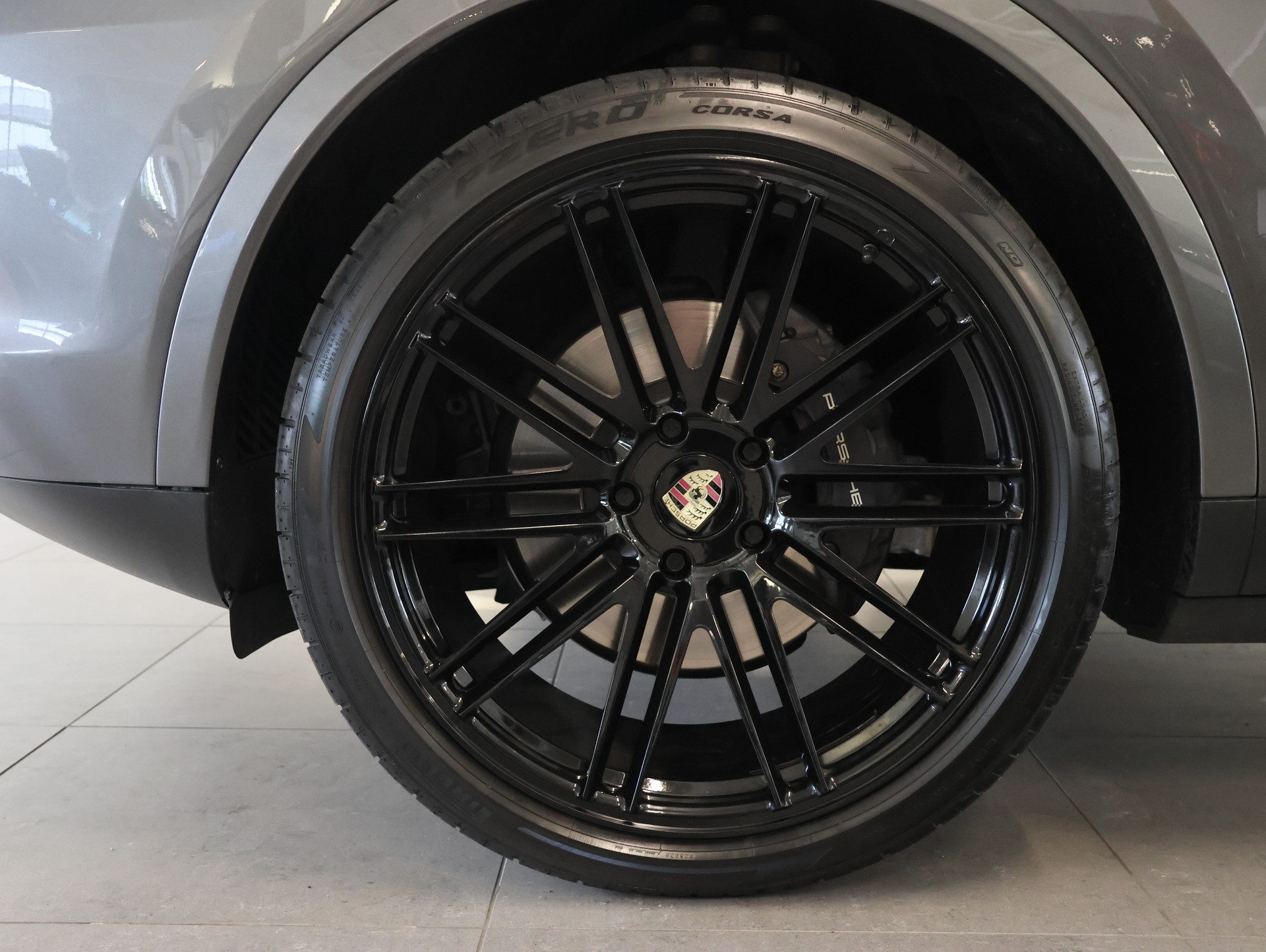 PORSCHE Cayenne E-Hybrid *360 Kamera* *Burmester* *Panorama*-image-9