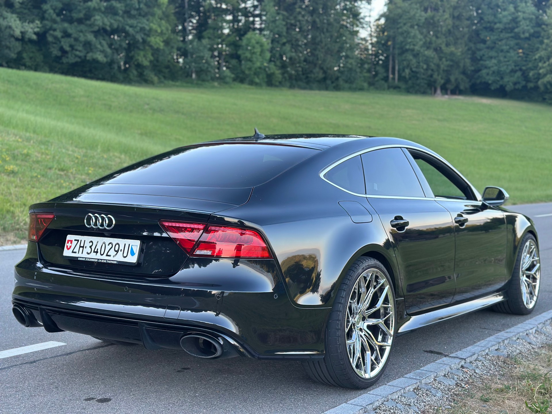 AUDI RS7 Sportback 4.0 TFSI V8 quattro S-tronic-image-2