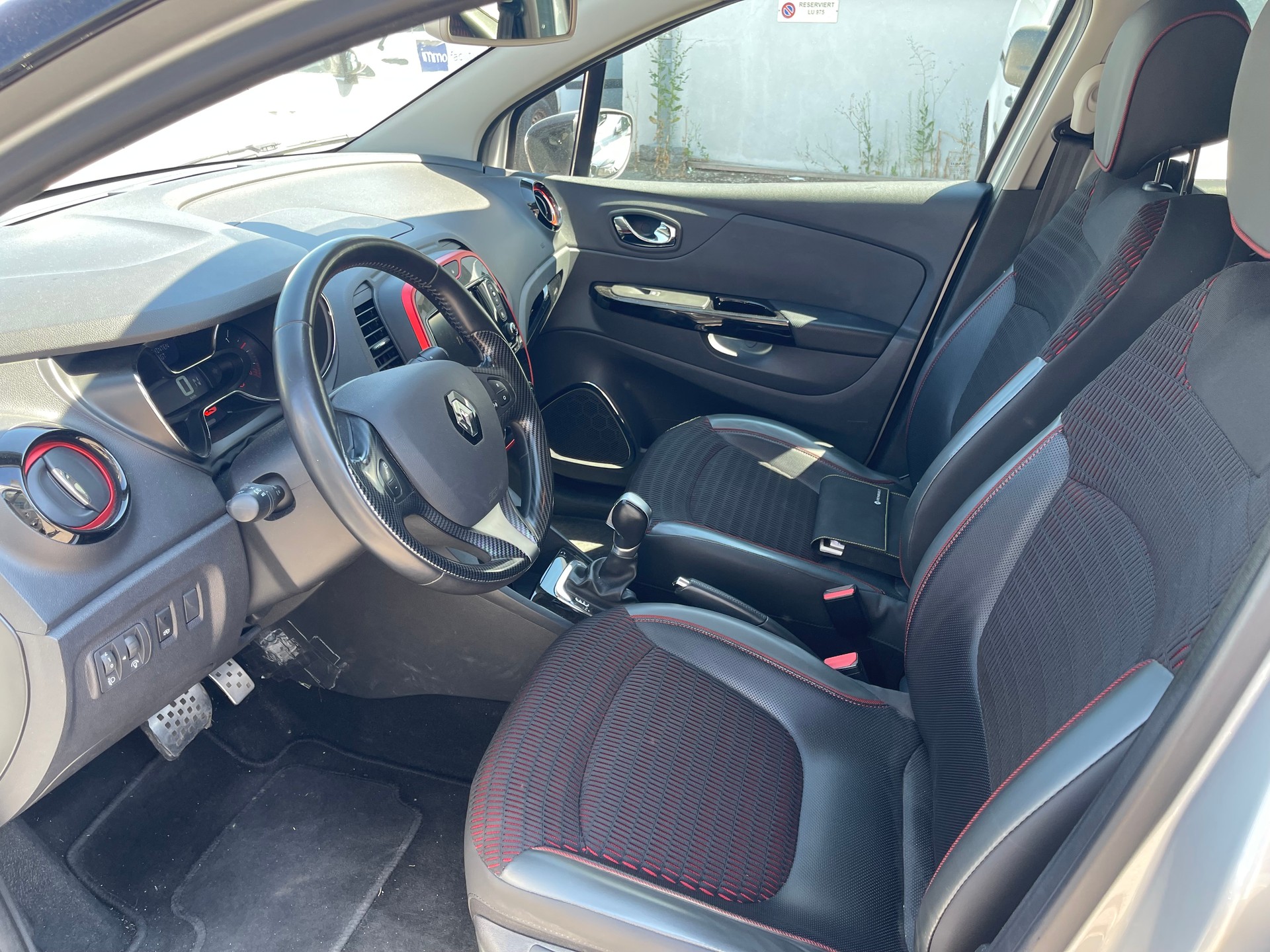 RENAULT Captur 1.2 T 16V Outdoor EDC-image-6