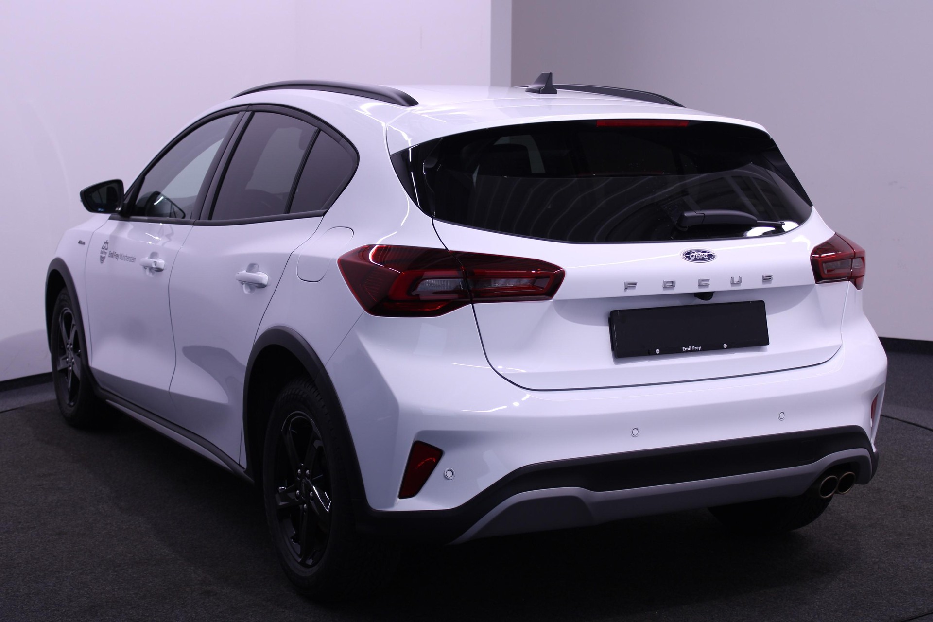 FORD Focus 1.0i EcoB Hybrid 125 Active X-image-2