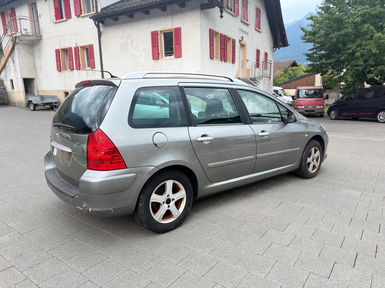 PEUGEOT 307 SW 1.6 16V Premium-image-2