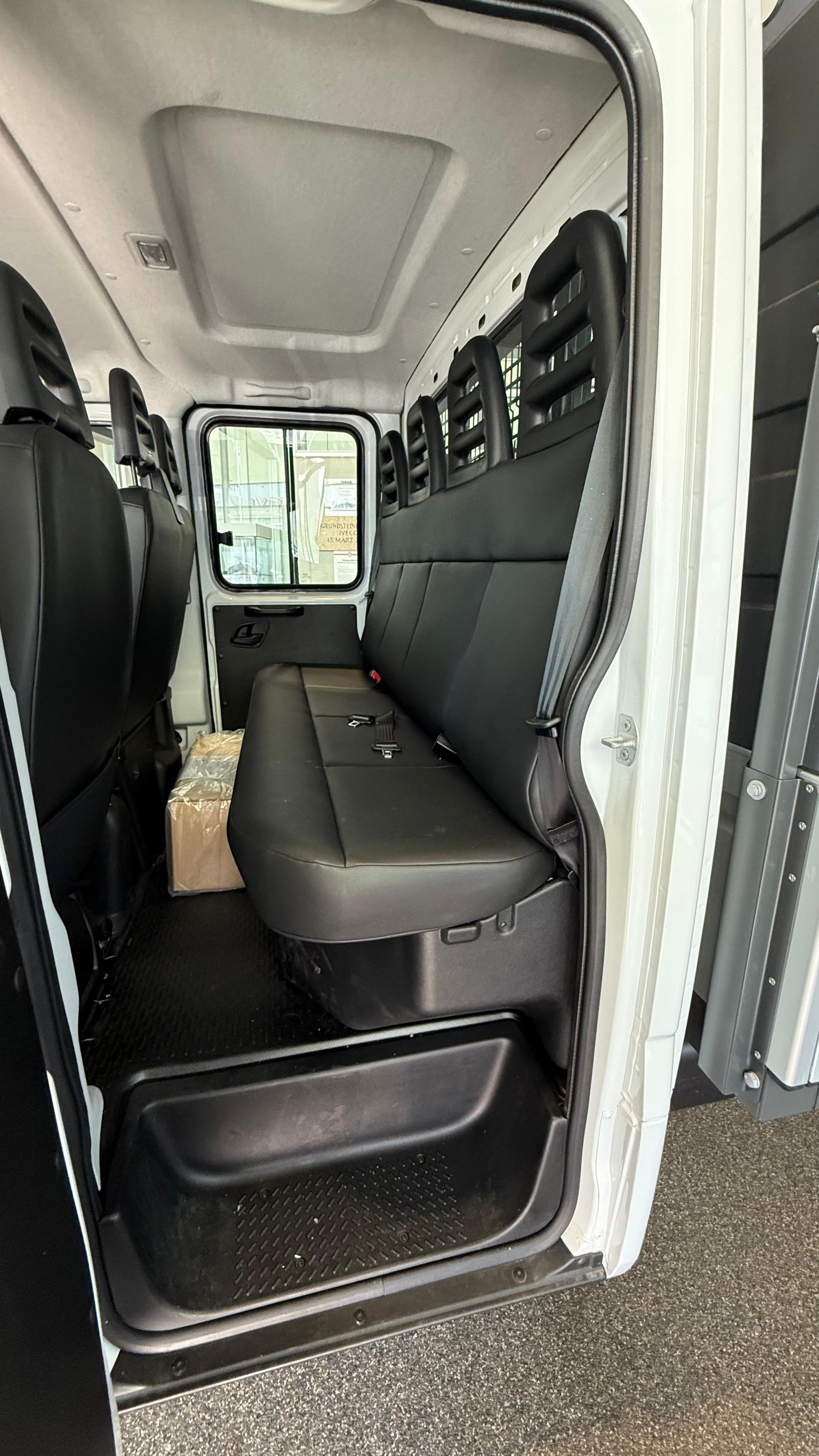 IVECO 35 S 14 A8 D-image-13