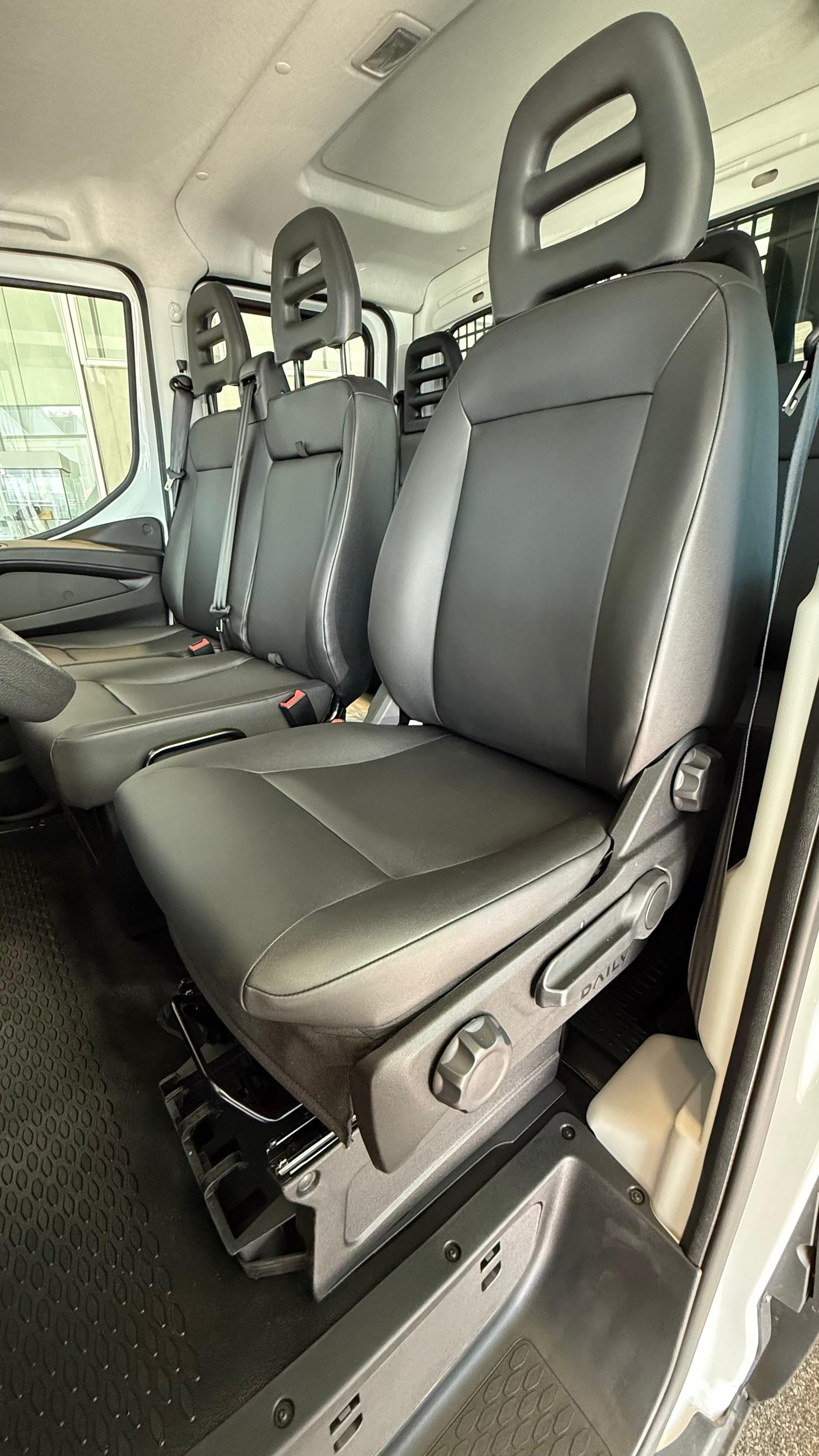 IVECO 35 S 14 A8 D-image-12