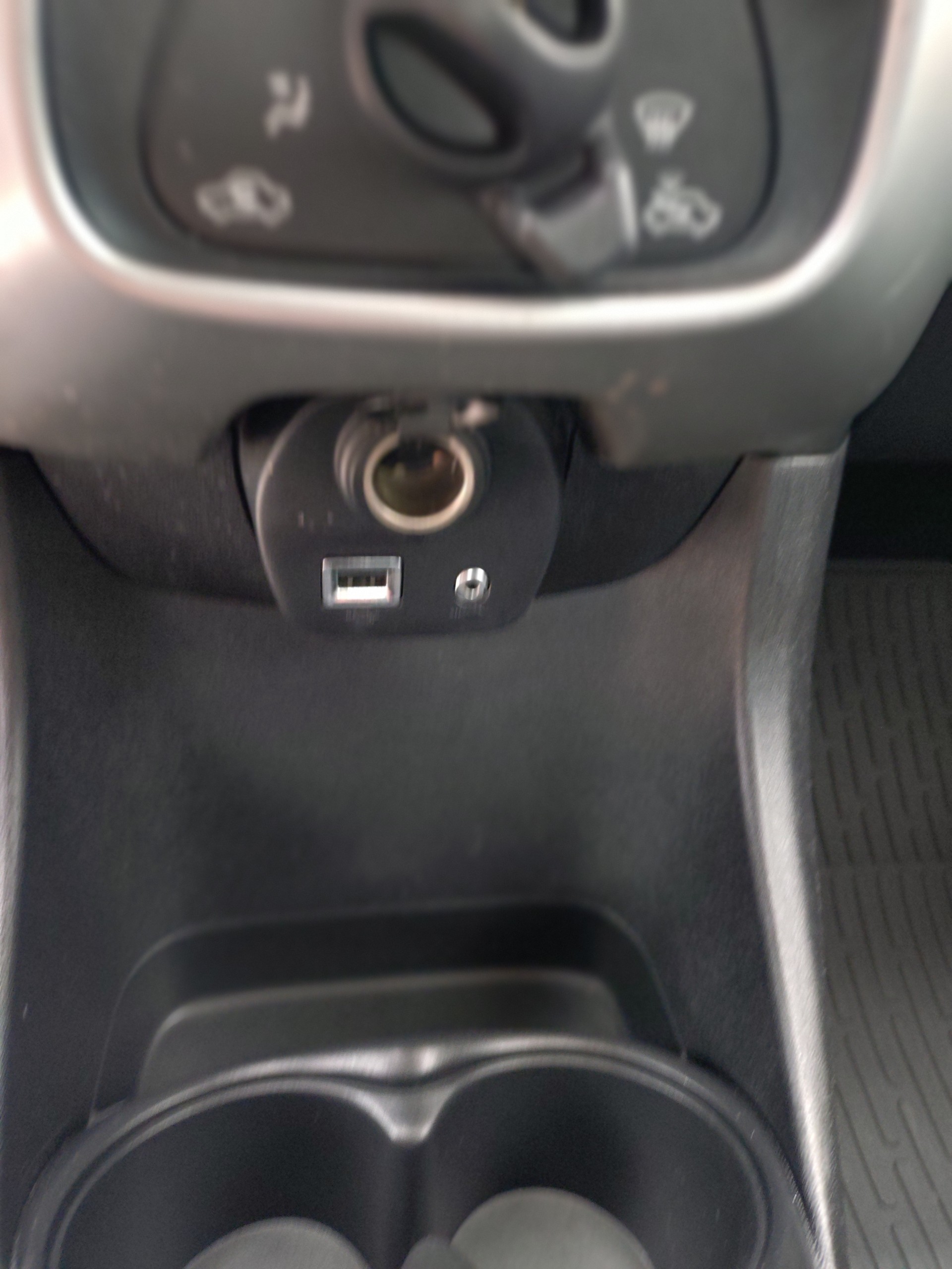 PEUGEOT 108 e-1.0 VTi Stop&Start Active-image-7