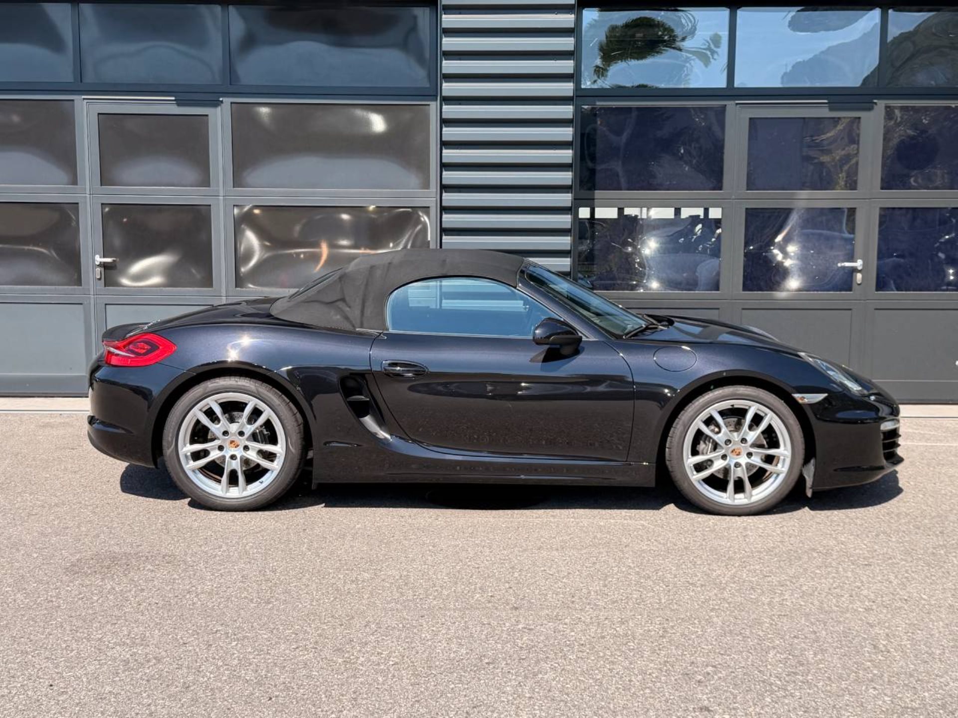 PORSCHE Boxster-image-12