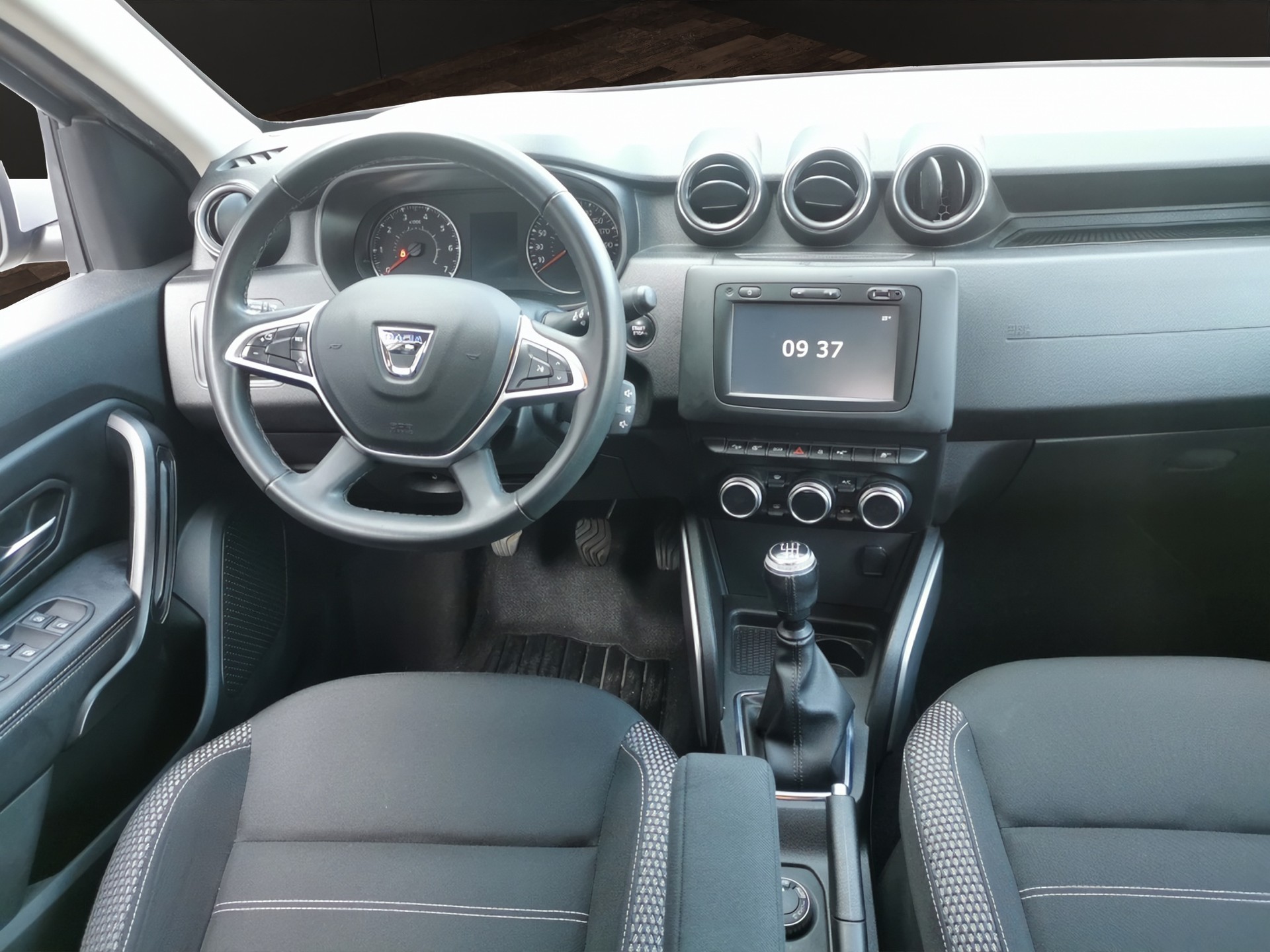 DACIA Duster TCe 125 Prestige 4x4-image-15