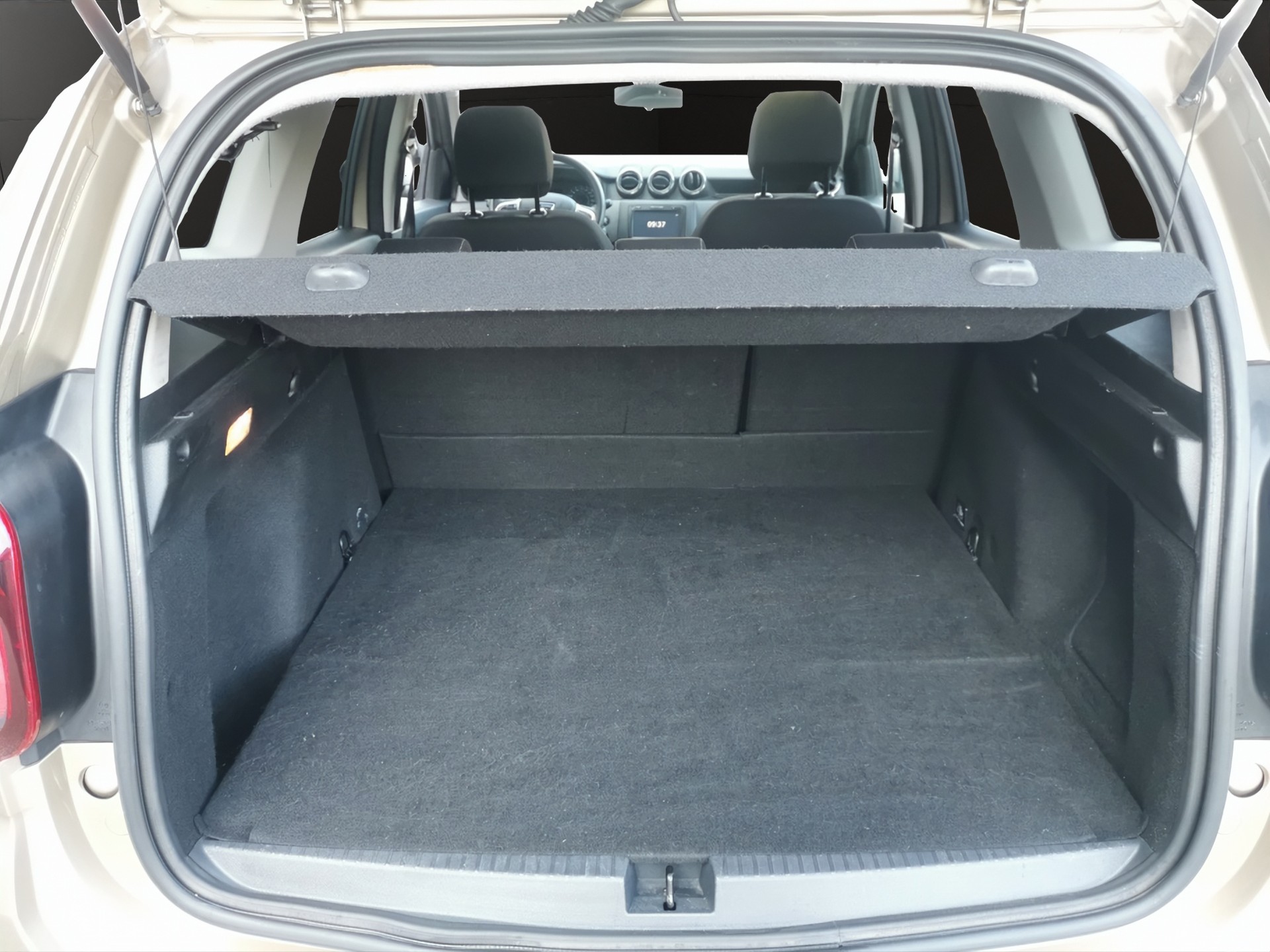 DACIA Duster TCe 125 Prestige 4x4-image-8