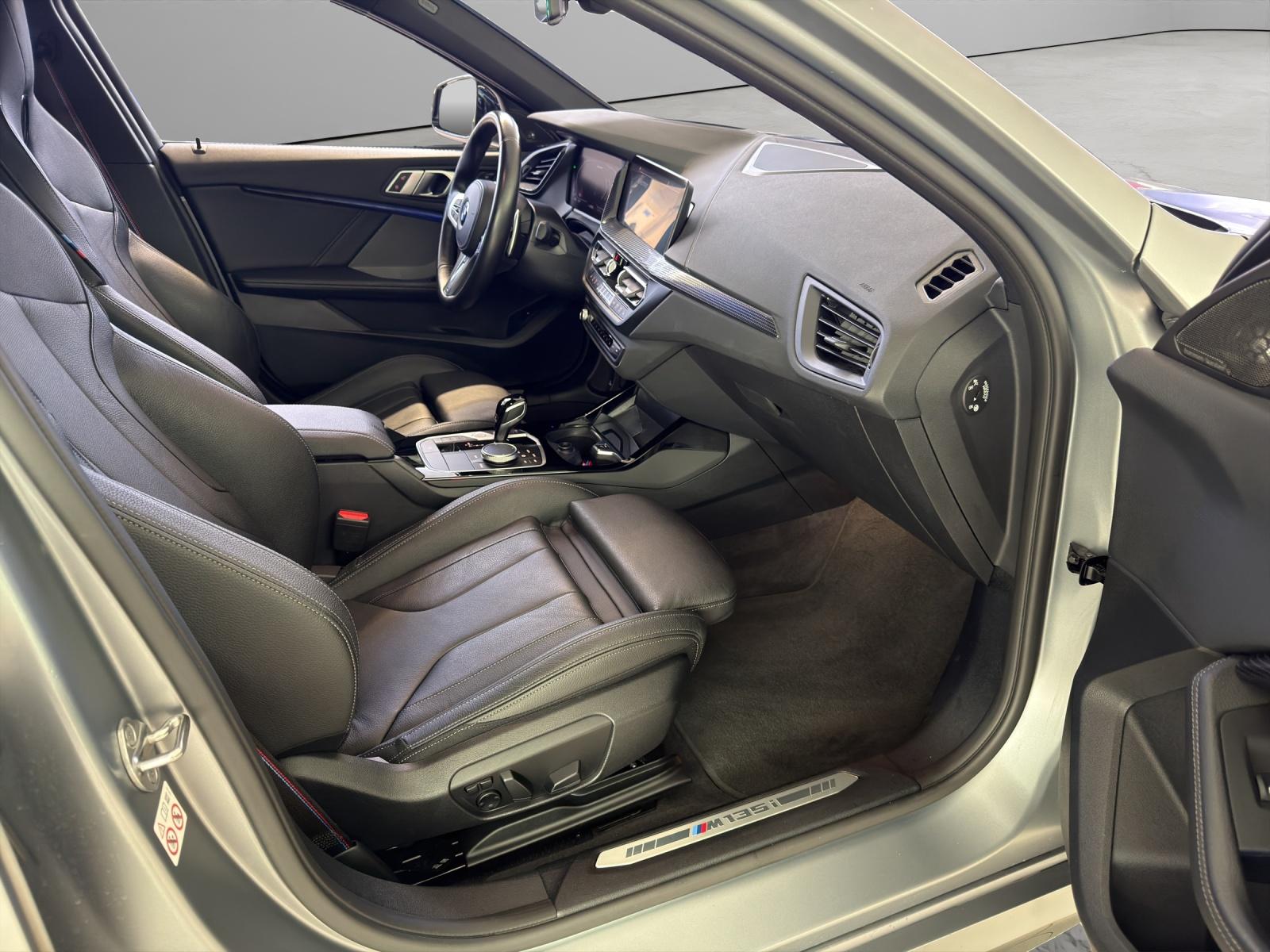 BMW M135i xDrive M-Performance Paket-image-18
