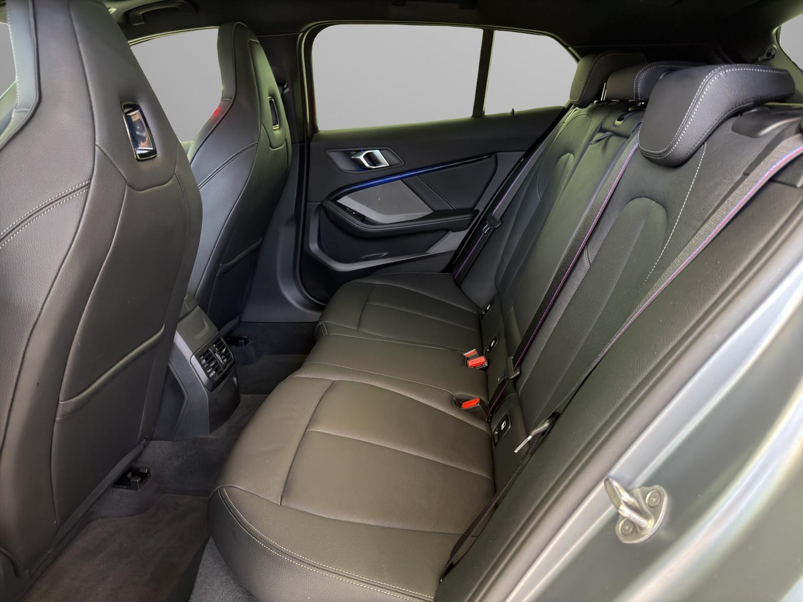BMW M135i xDrive M-Performance Paket-image-19