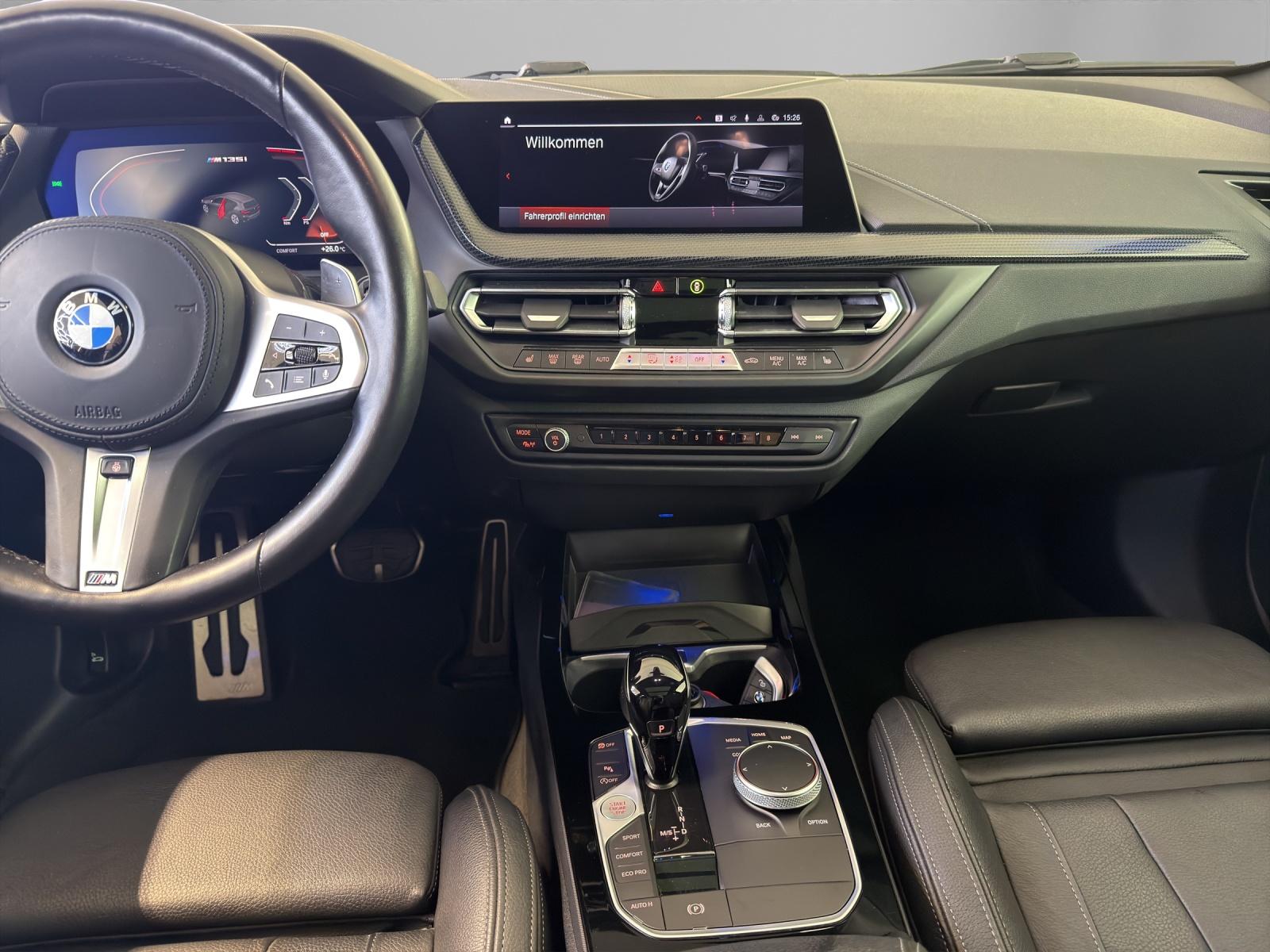 BMW M135i xDrive M-Performance Paket-image-14