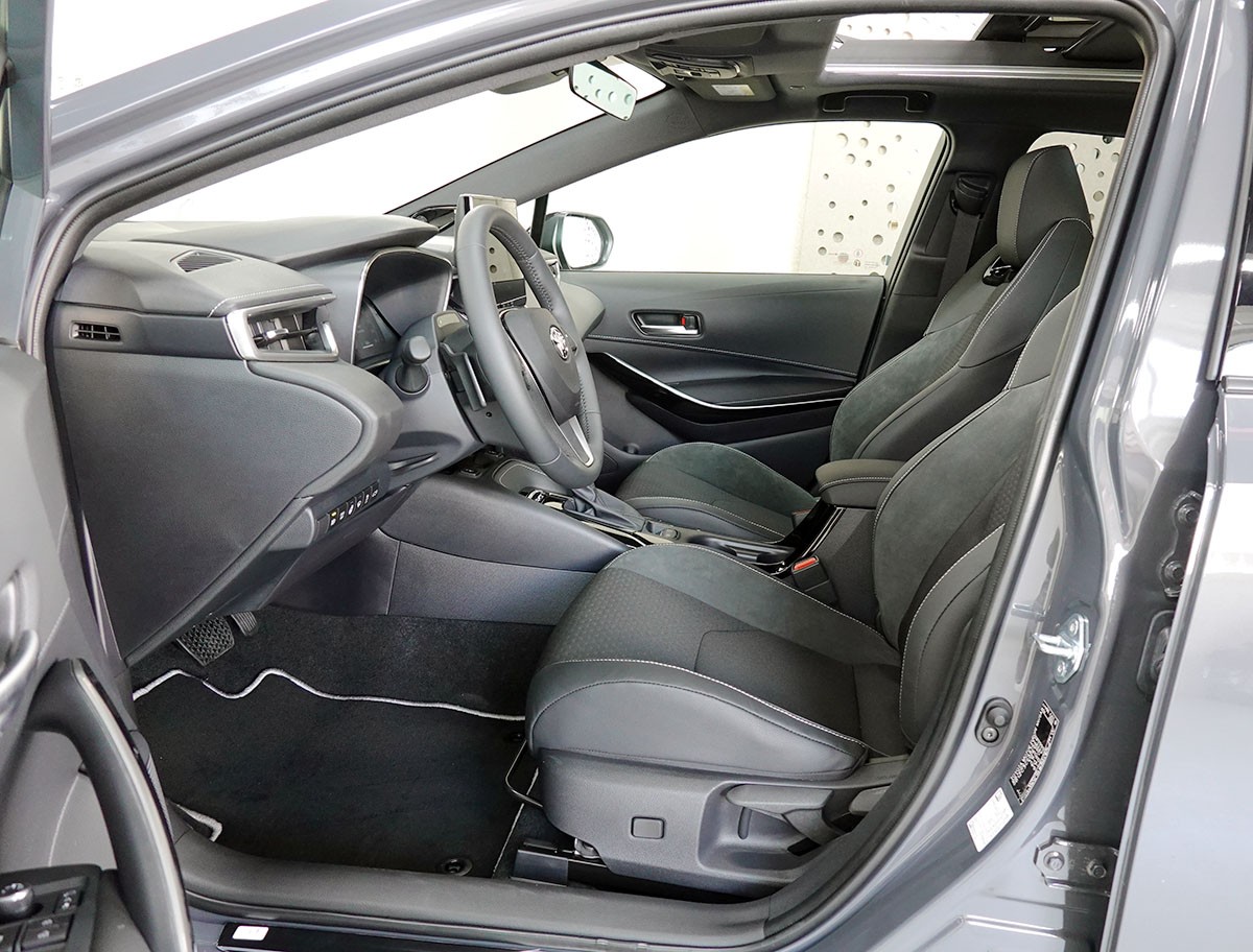TOYOTA Corolla Touring Sports 2.0 HSD Premium e-CVT, Panorama-image-6