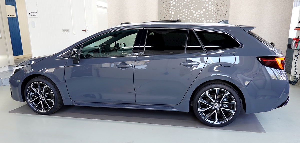 TOYOTA Corolla Touring Sports 2.0 HSD Premium e-CVT, Panorama-showroom-element-1