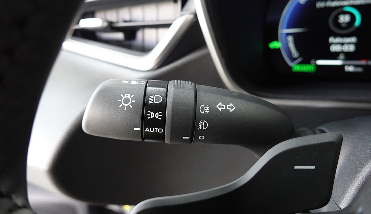 TOYOTA Corolla Touring Sports 2.0 HSD Premium e-CVT, Panorama-image-15