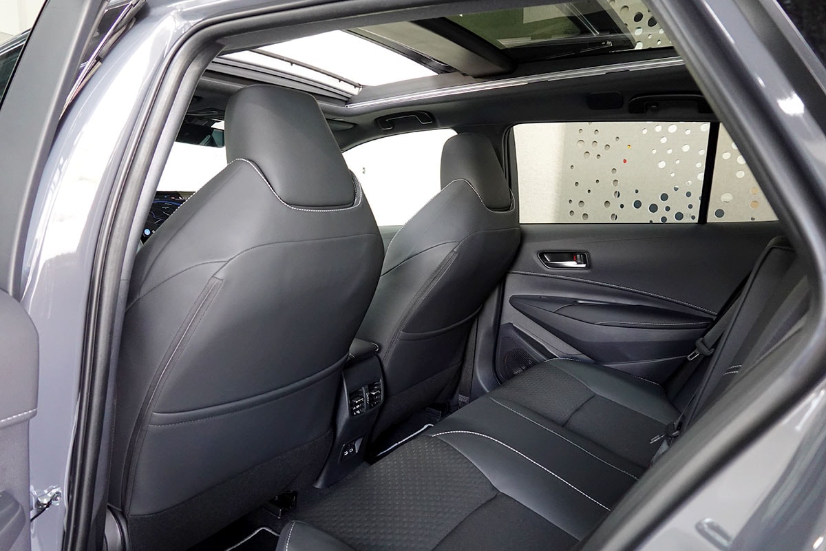 TOYOTA Corolla Touring Sports 2.0 HSD Premium e-CVT, Panorama-image-11