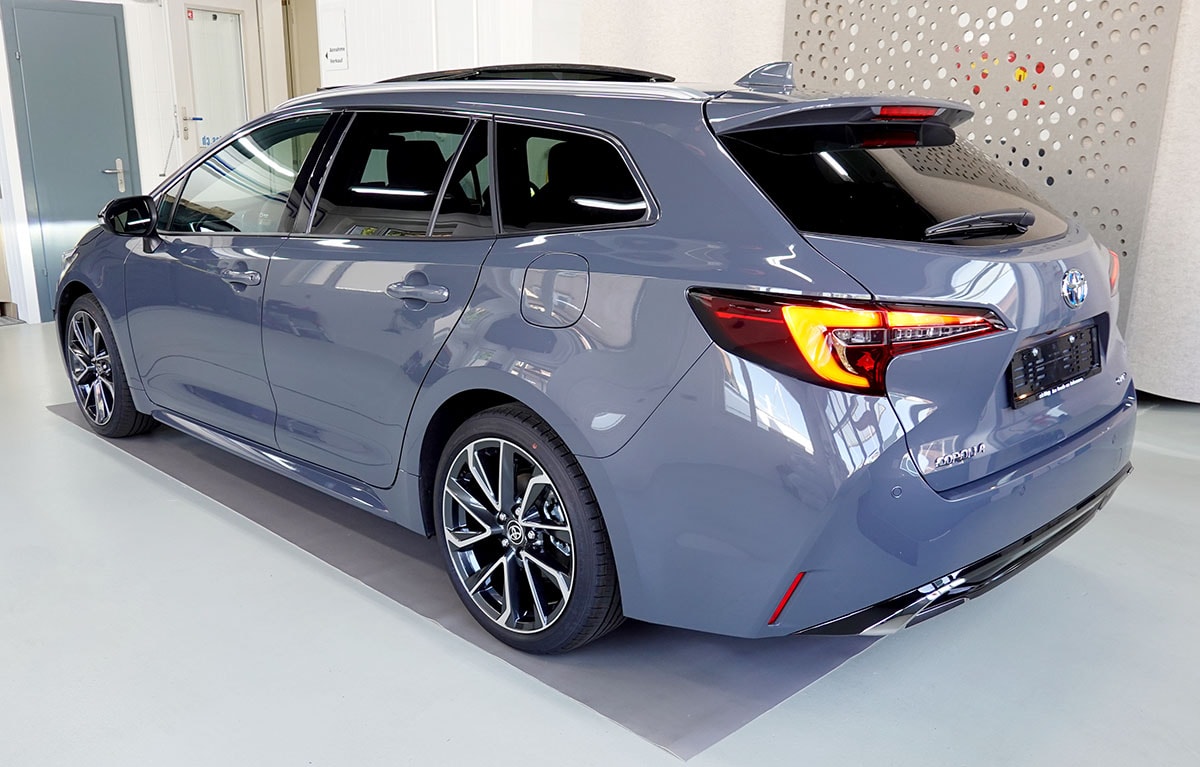 TOYOTA Corolla Touring Sports 2.0 HSD Premium e-CVT, Panorama-showroom-element-2
