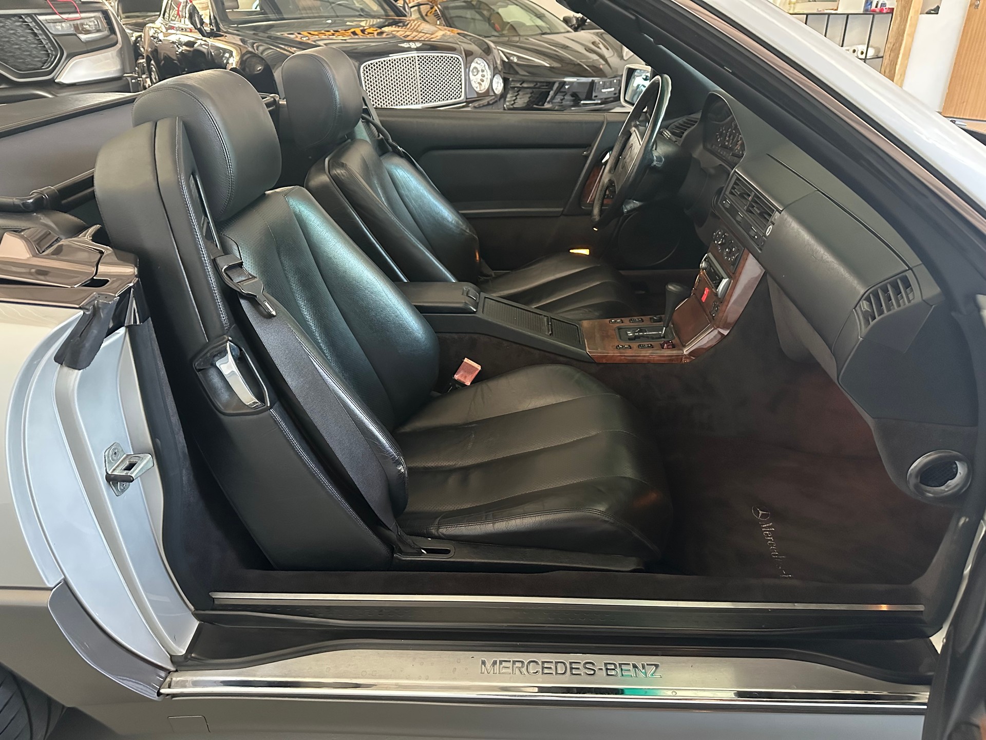 MERCEDES-BENZ SL 500-image-4