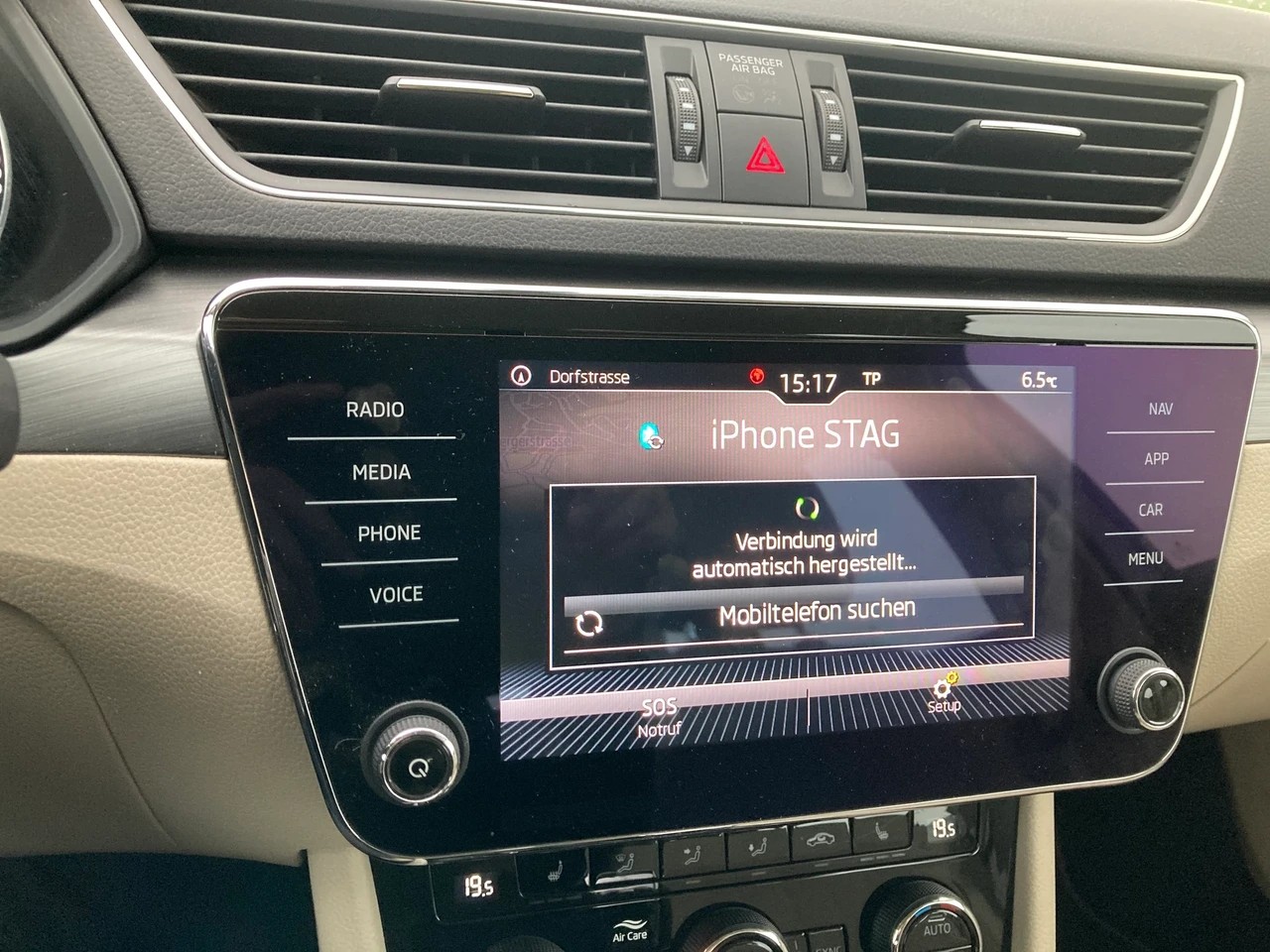 SKODA Superb Combi 2.0 TDi Style 4x4 DSG-image-11