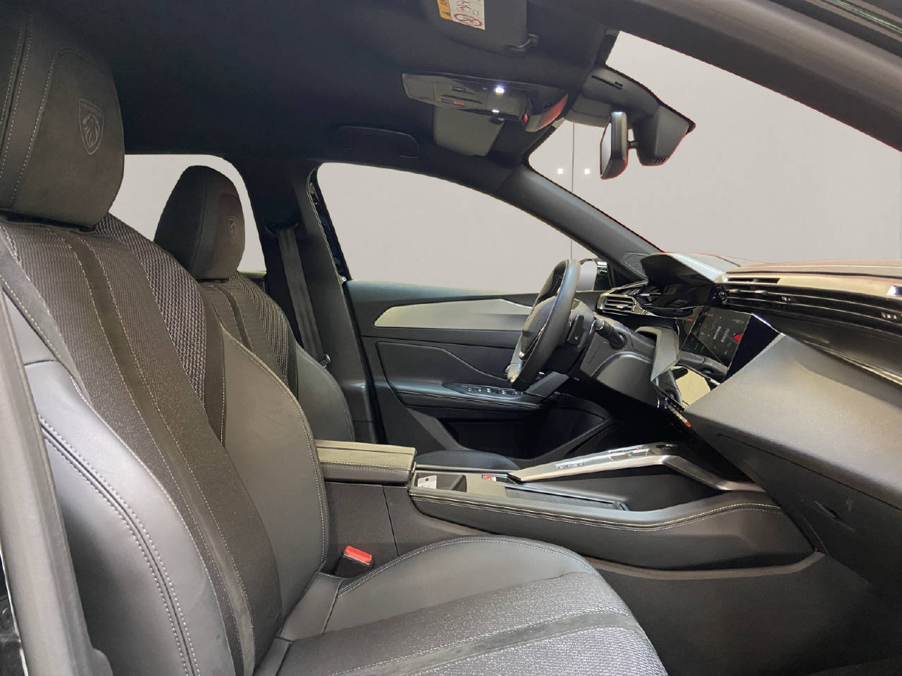 PEUGEOT 308 1.2 Hybrid GT-image-11