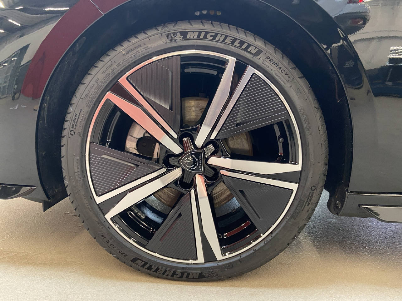 PEUGEOT 308 1.2 Hybrid GT-image-4