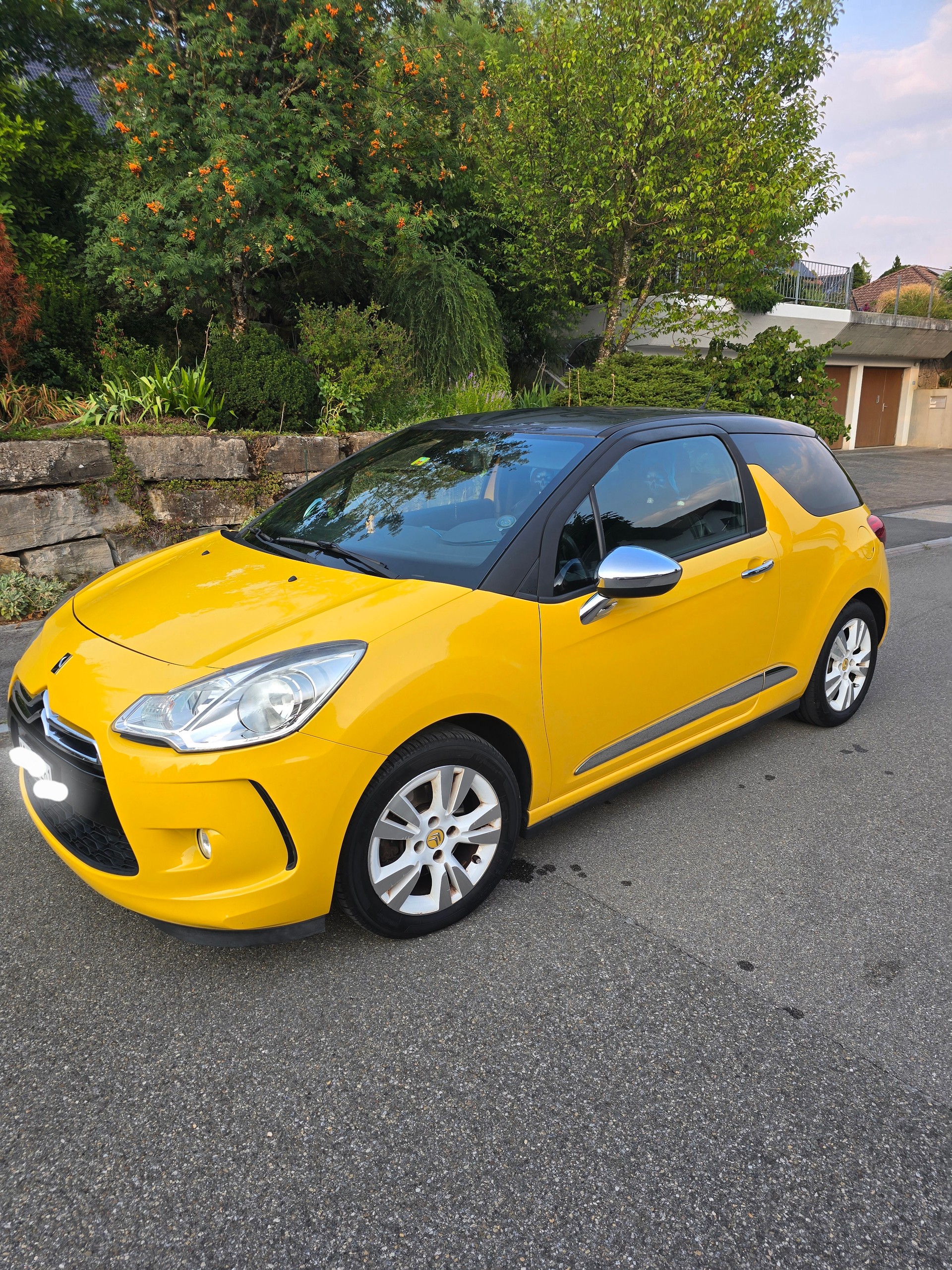 DS AUTOMOBILES 1.6 VTi So Chic-image-1