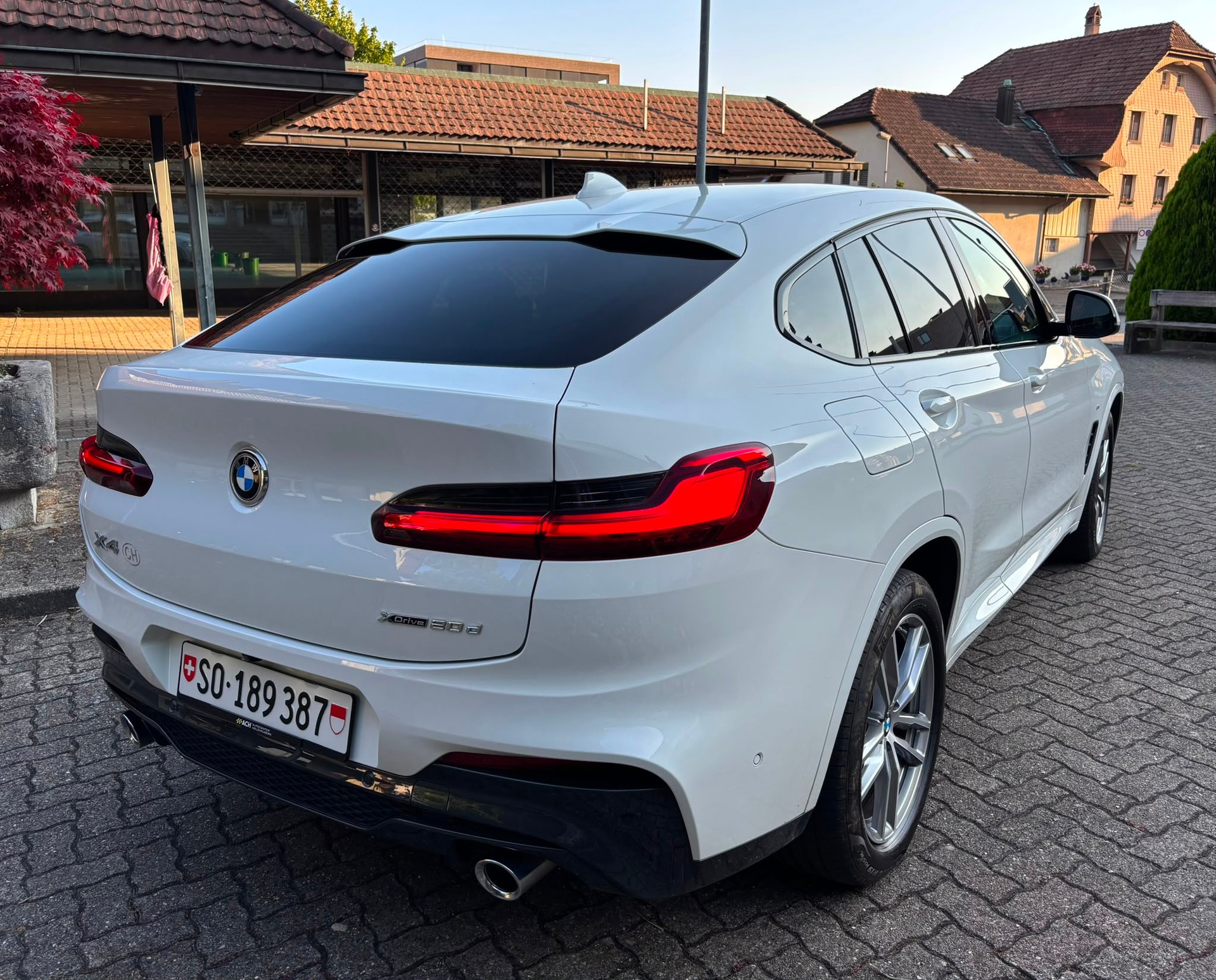 BMW X4 xDrive 20d xLine Steptronic-image-4