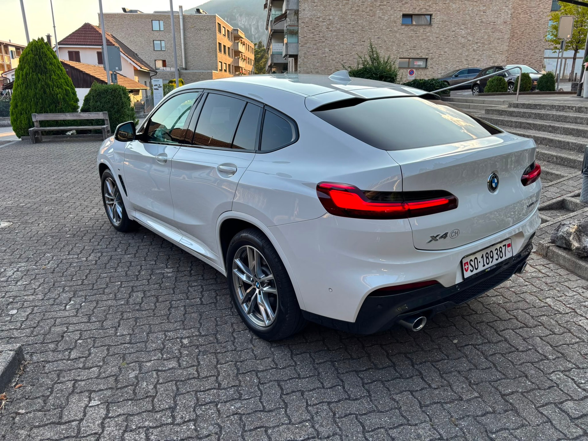 BMW X4 xDrive 20d xLine Steptronic-image-5