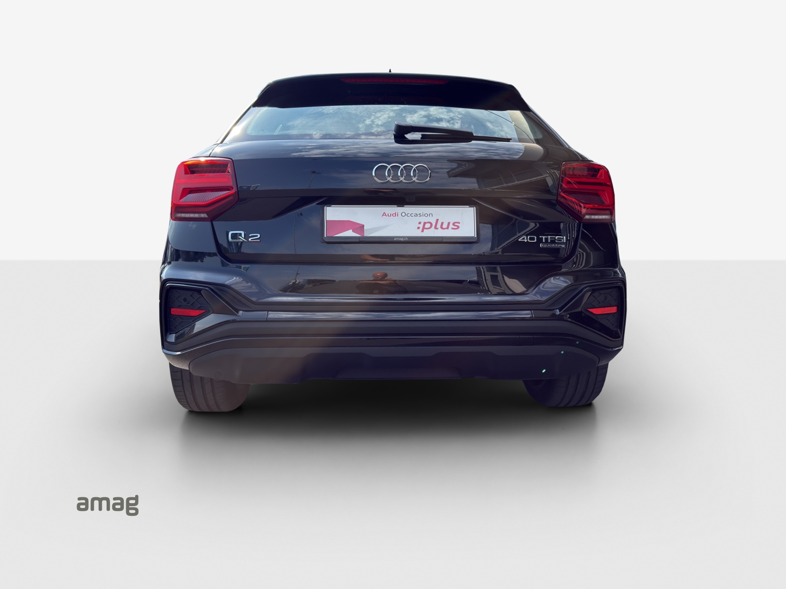 AUDI Q2 40 TFSI S line Attraction quattro S-tronic-image-3
