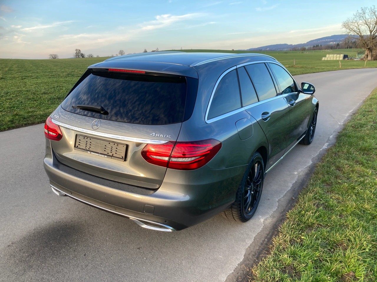 MERCEDES-BENZ C 200 Swiss Star 4M 9G-Tronic-image-2