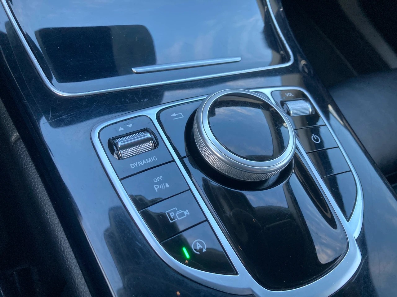 MERCEDES-BENZ C 200 Swiss Star 4M 9G-Tronic-image-11