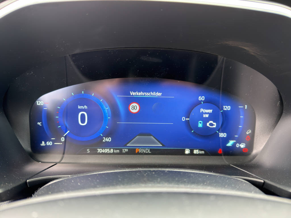 FORD Kuga 2.5 Hybrid Titanium-image-10