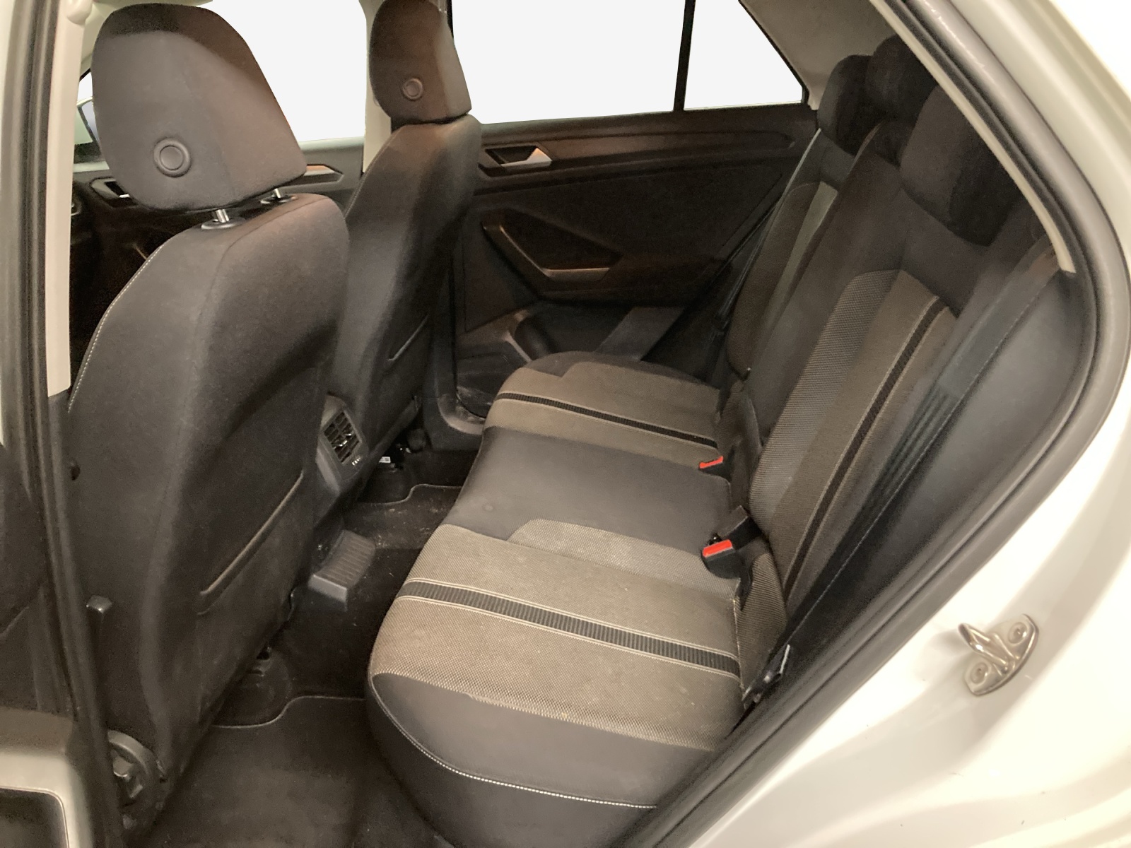VW T-Roc 1.5 TSI EVO Advance DSG-image-11