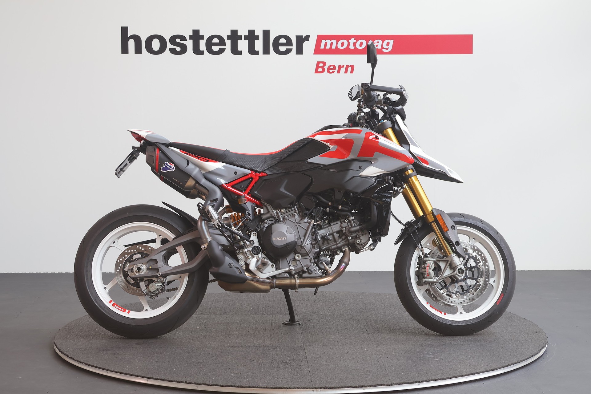 DUCATI Hypermotard V2 SP-showroom-element-1