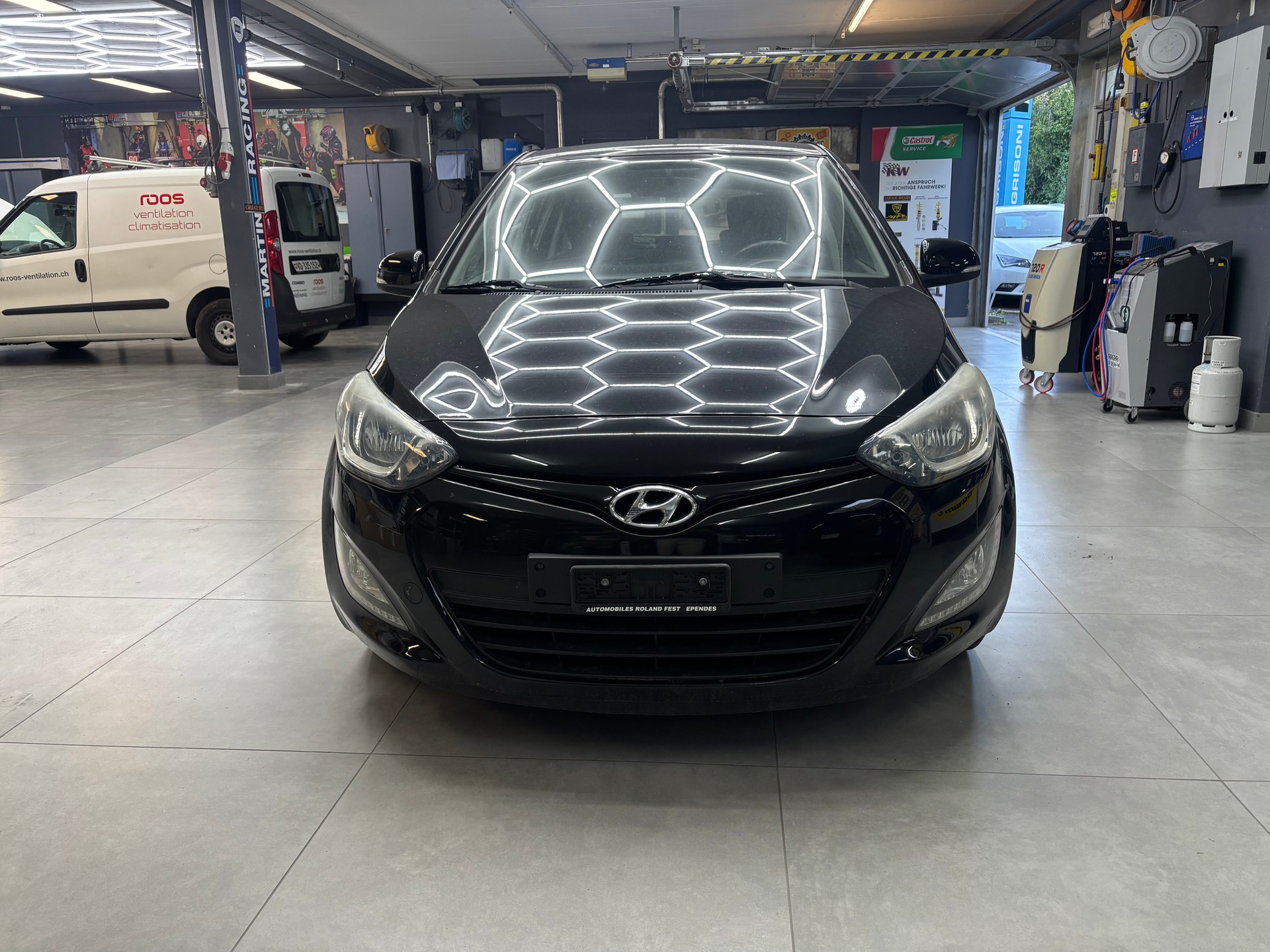 HYUNDAI i20 1.4 Style-image-1