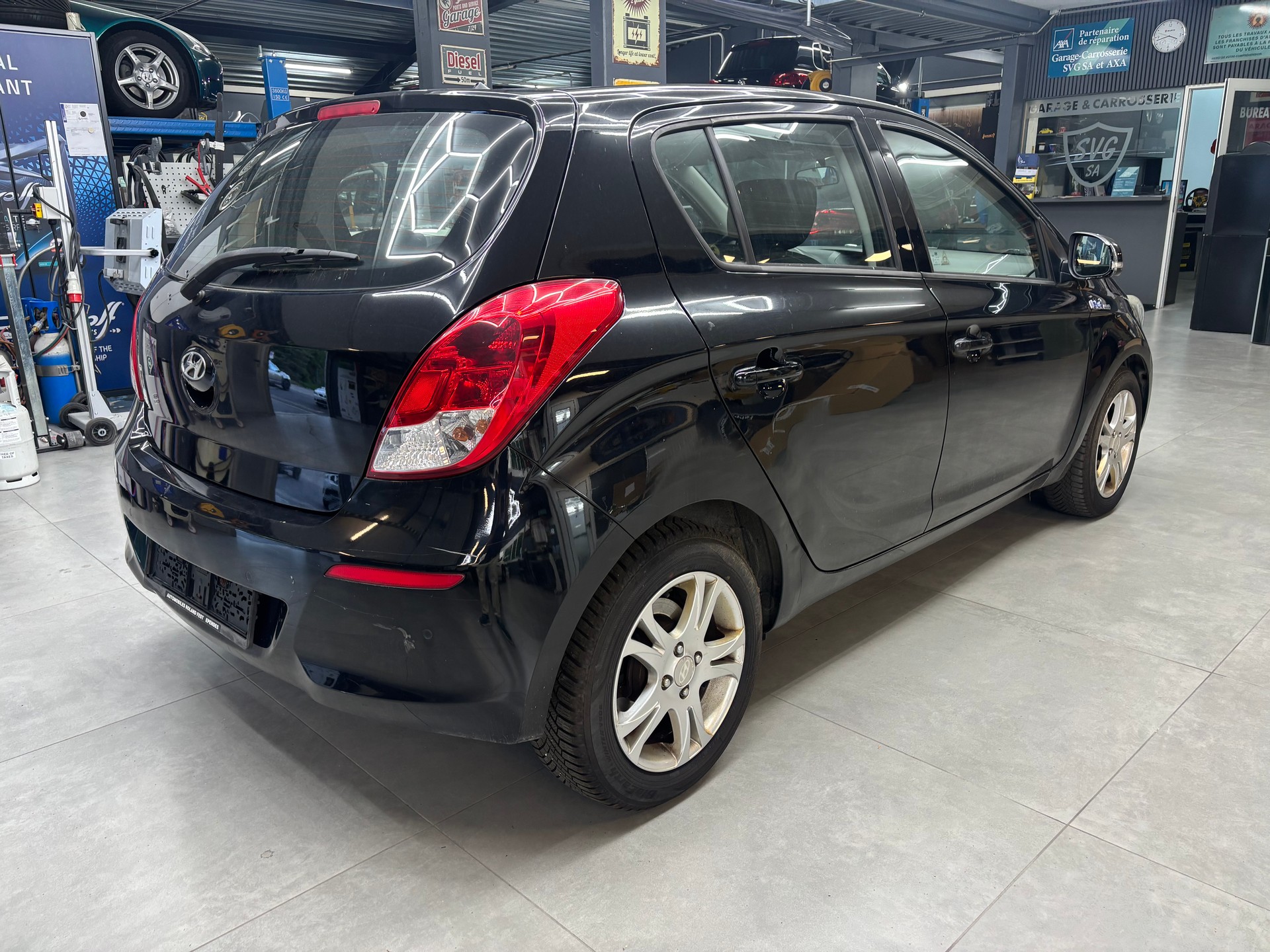 HYUNDAI i20 1.4 Style-image-4