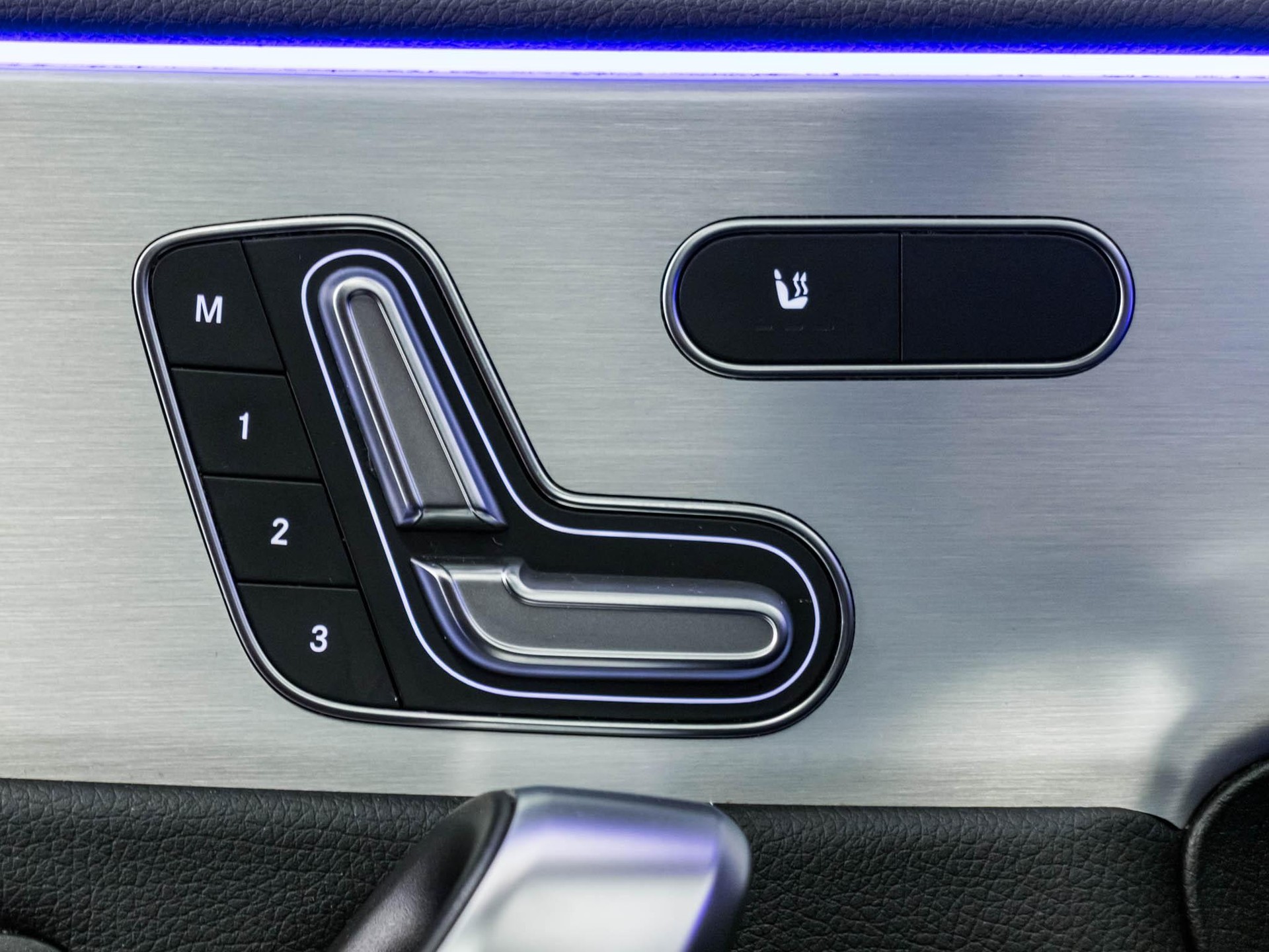 MERCEDES-BENZ CLA 35 AMG 4MATIC Shooting Brake-image-12