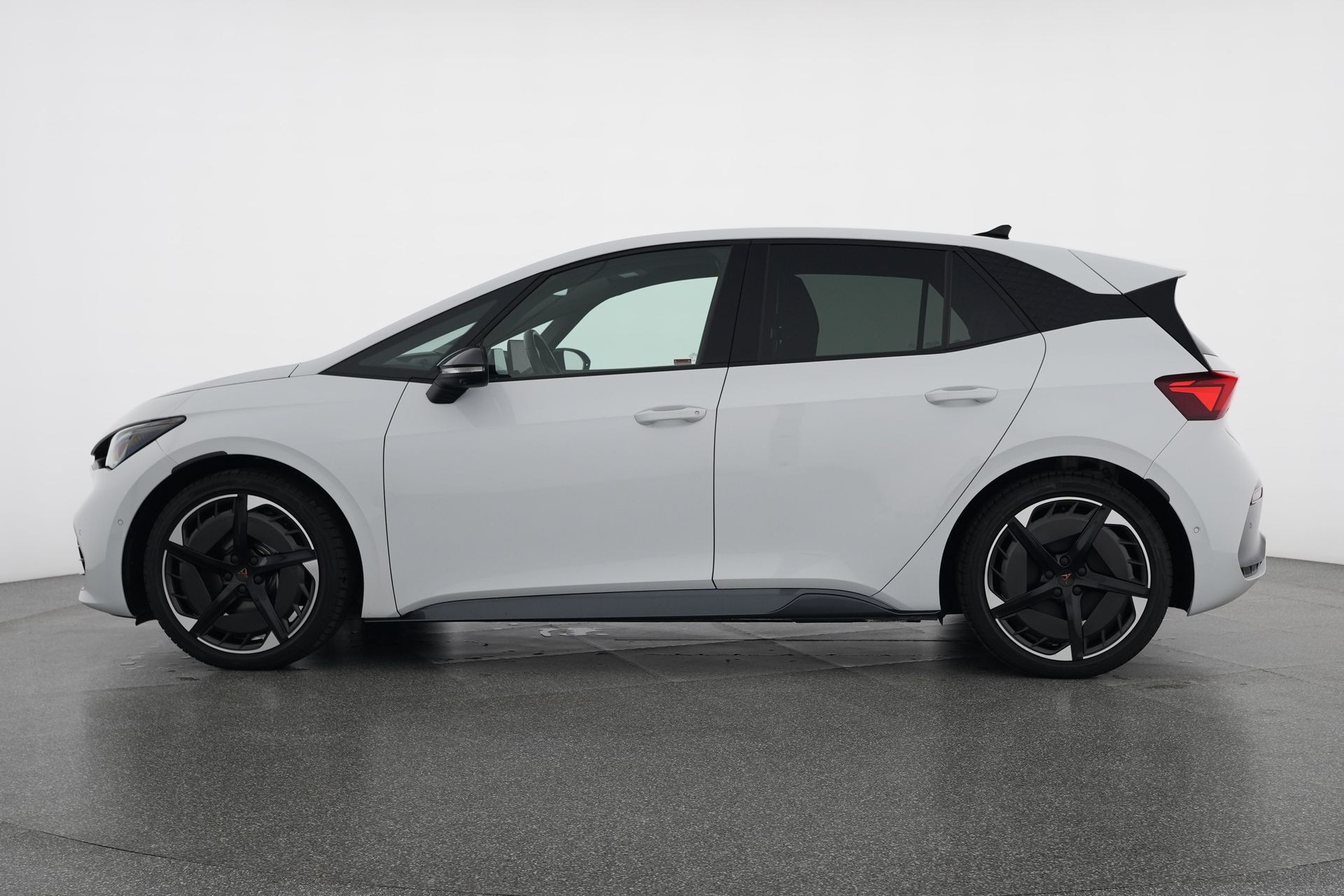 CUPRA Born 79 kWh e-Boost-image-2
