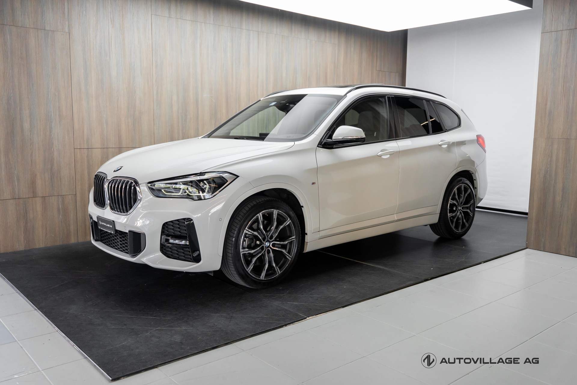 BMW X1 xDrive 20d M Sport Steptronic-image-0